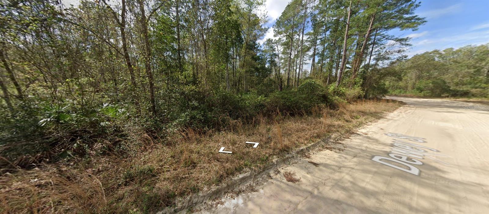 INTERLACHEN LAKES ESTATES - Land