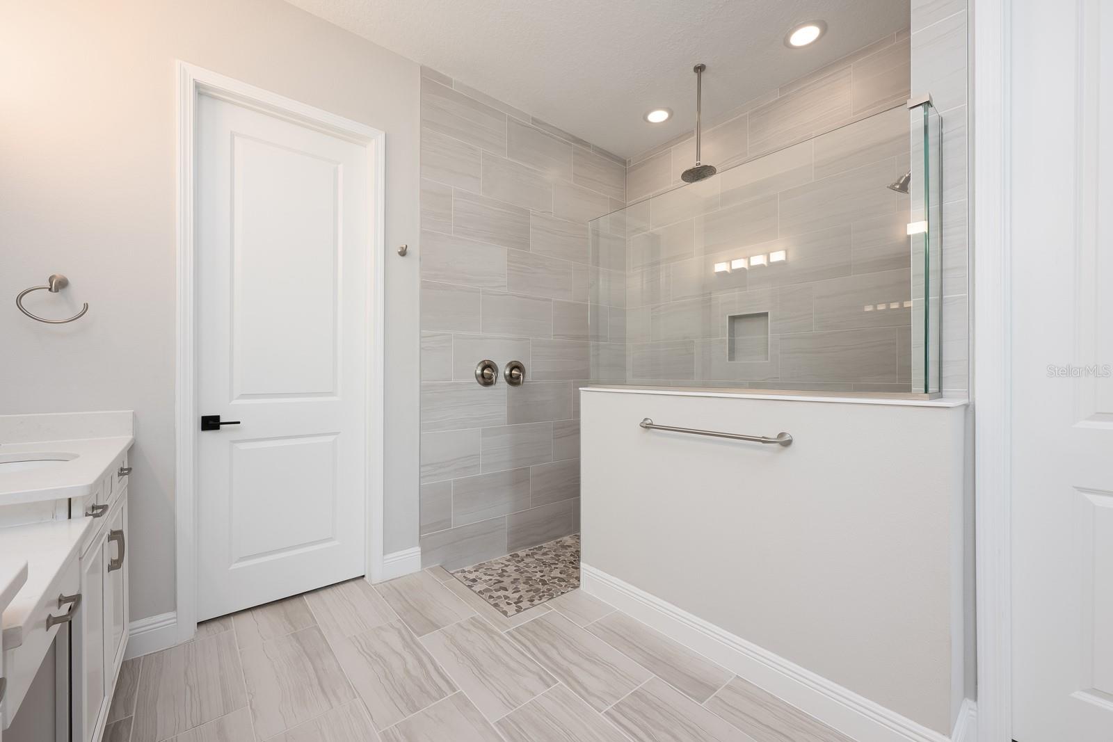 BELLA COLLINA WEST SUB - Residential