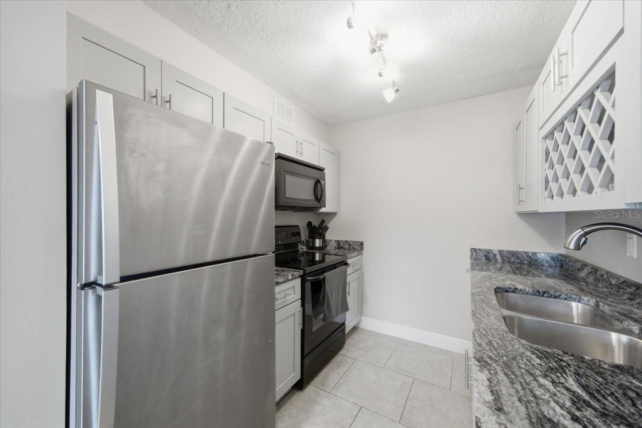 WATERSIDE AT COQUINA KEY SOUTH - Residential