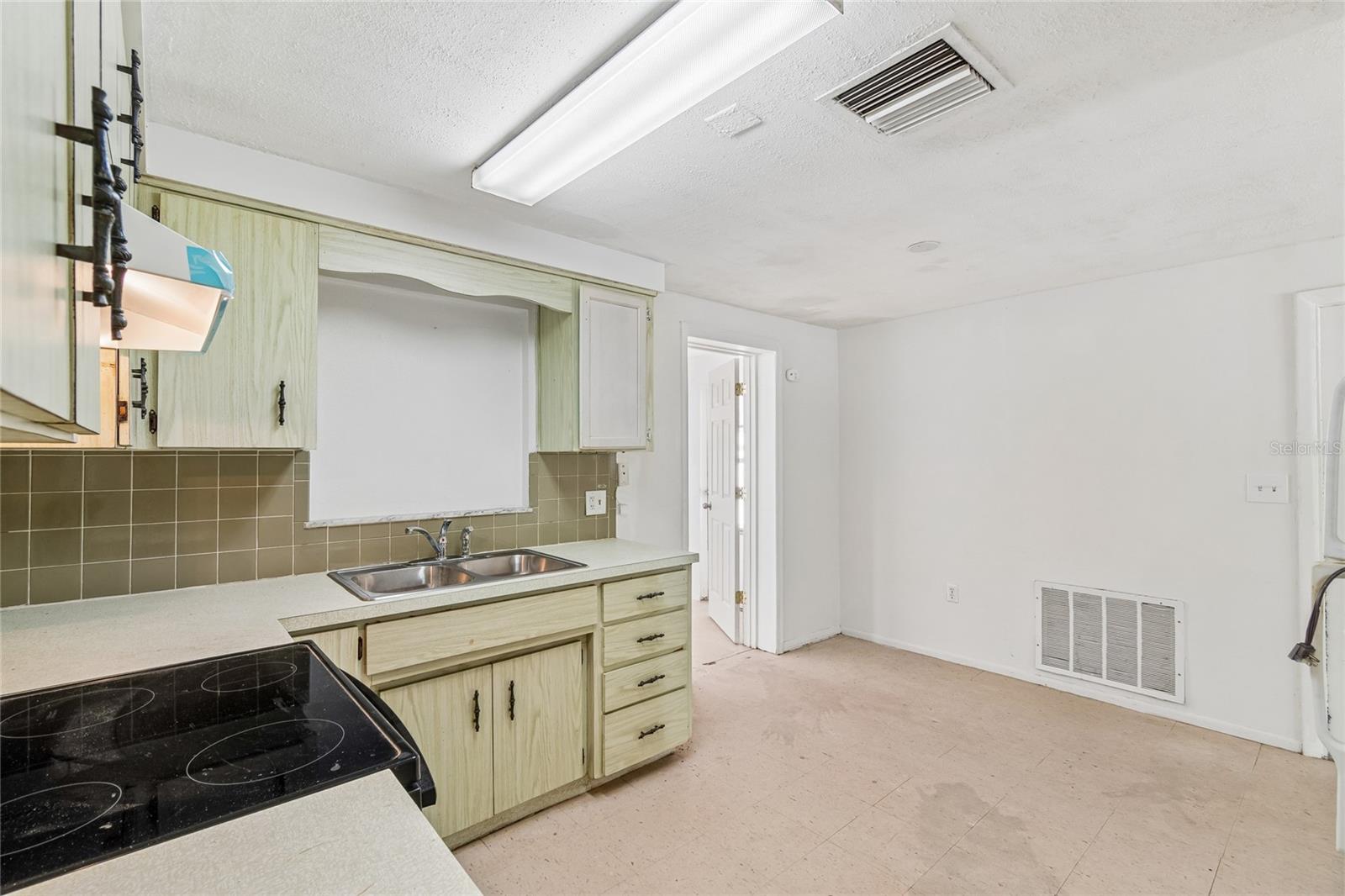 HILLANDALE - Residential