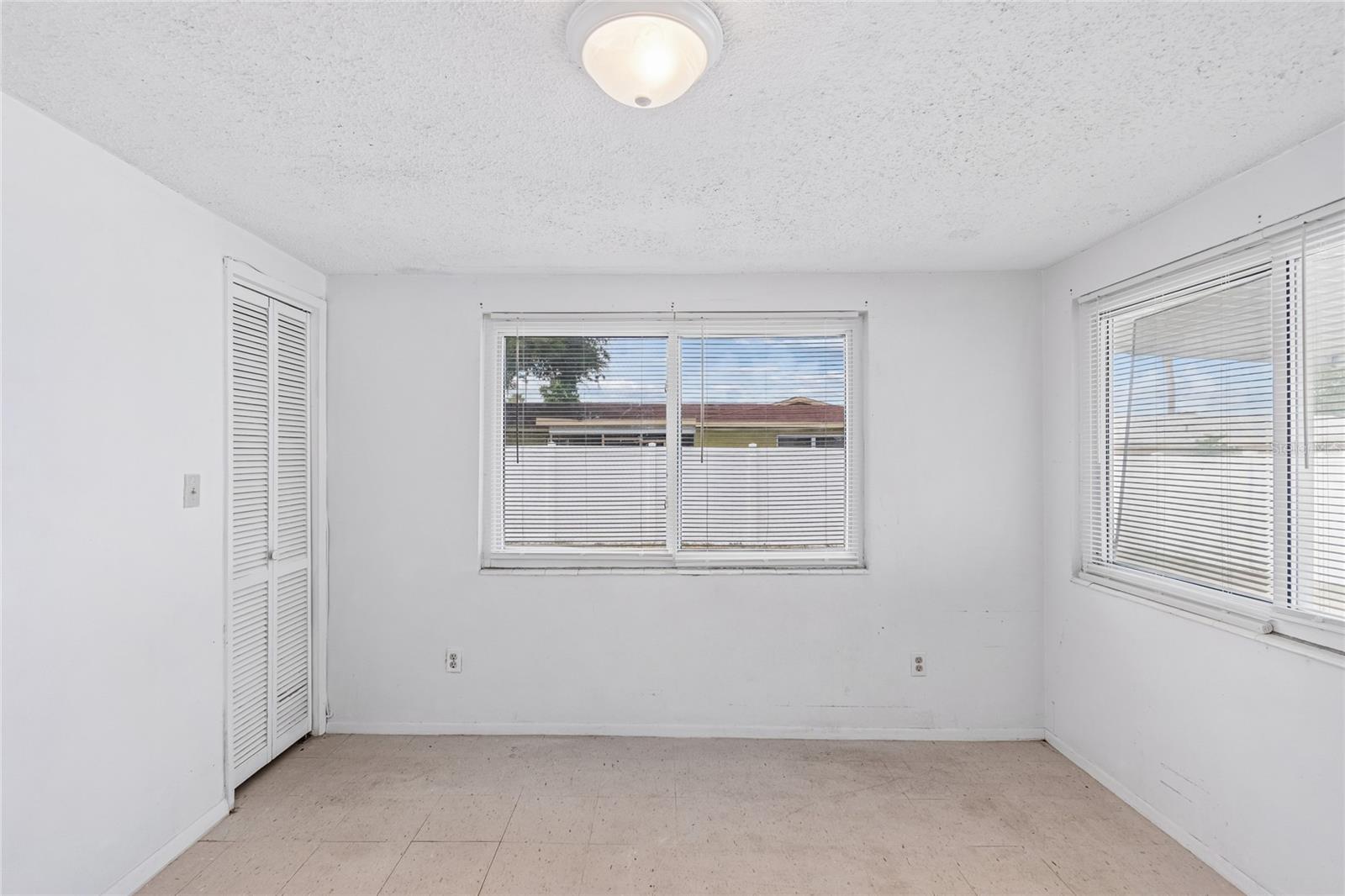 HILLANDALE - Residential
