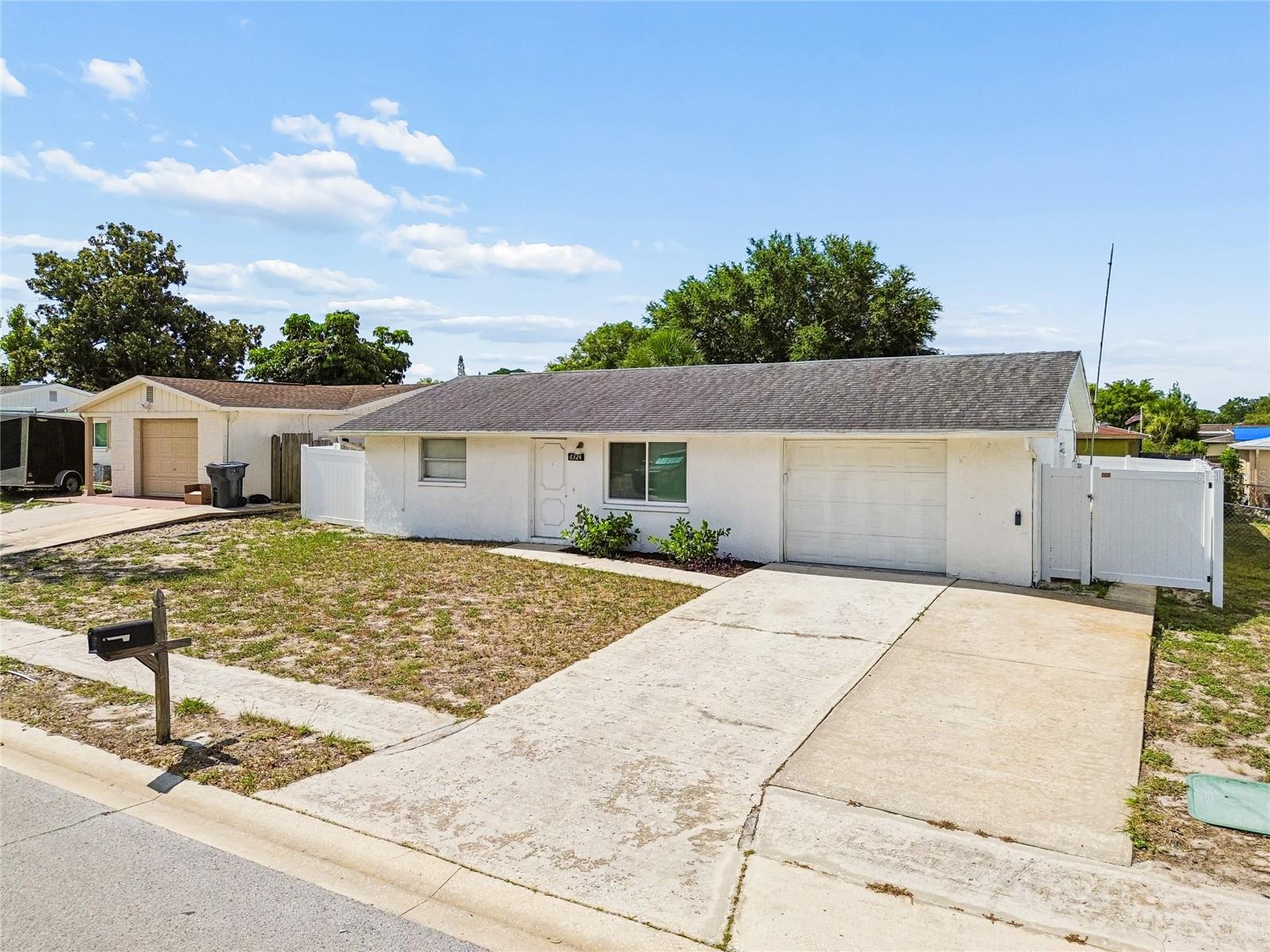 HILLANDALE - Residential
