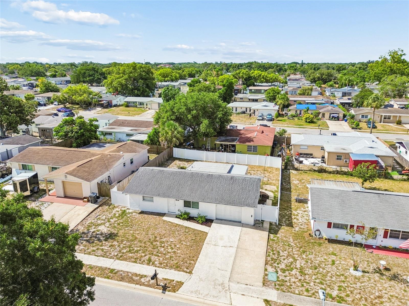 HILLANDALE - Residential
