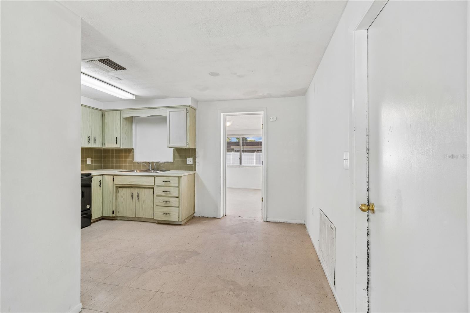 HILLANDALE - Residential