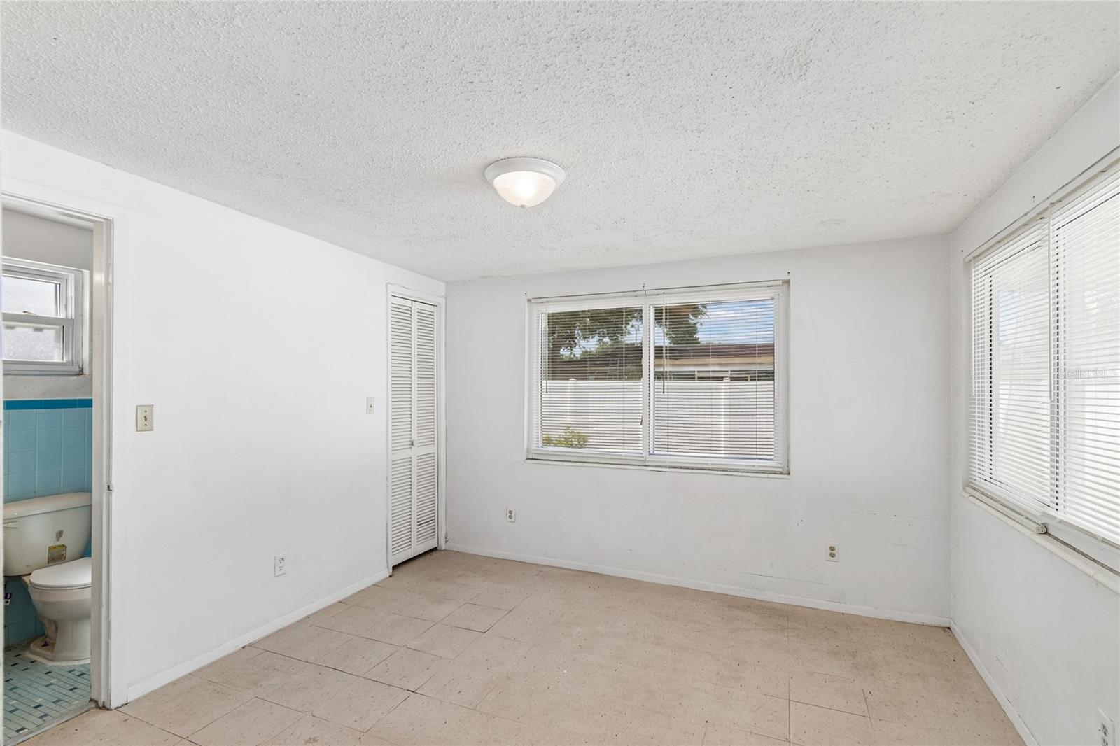 HILLANDALE - Residential