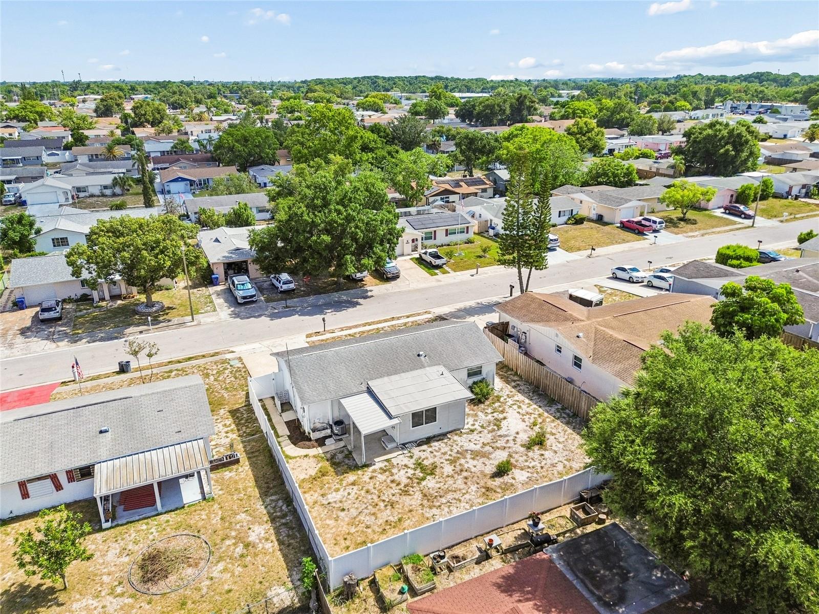HILLANDALE - Residential