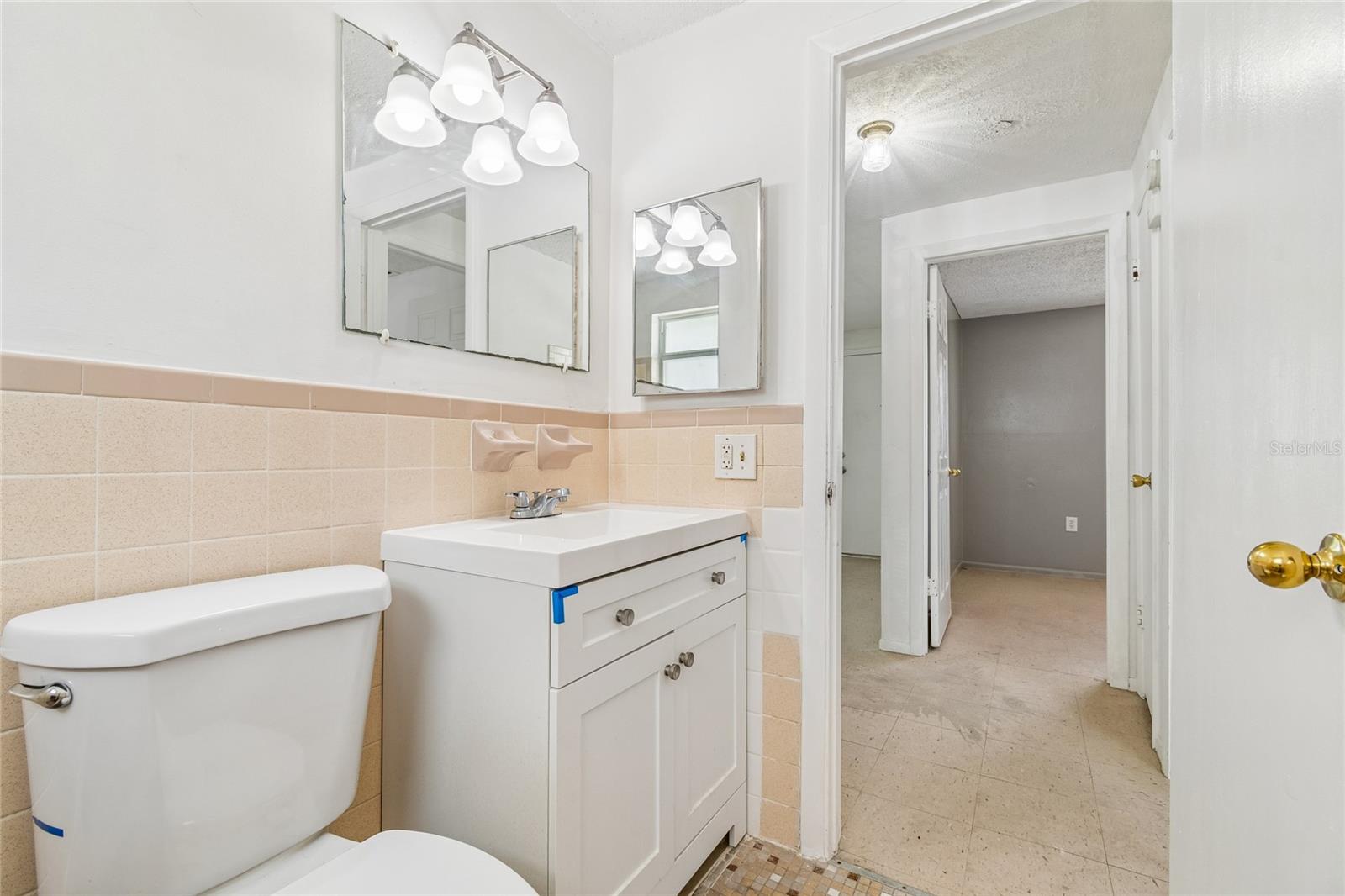 HILLANDALE - Residential