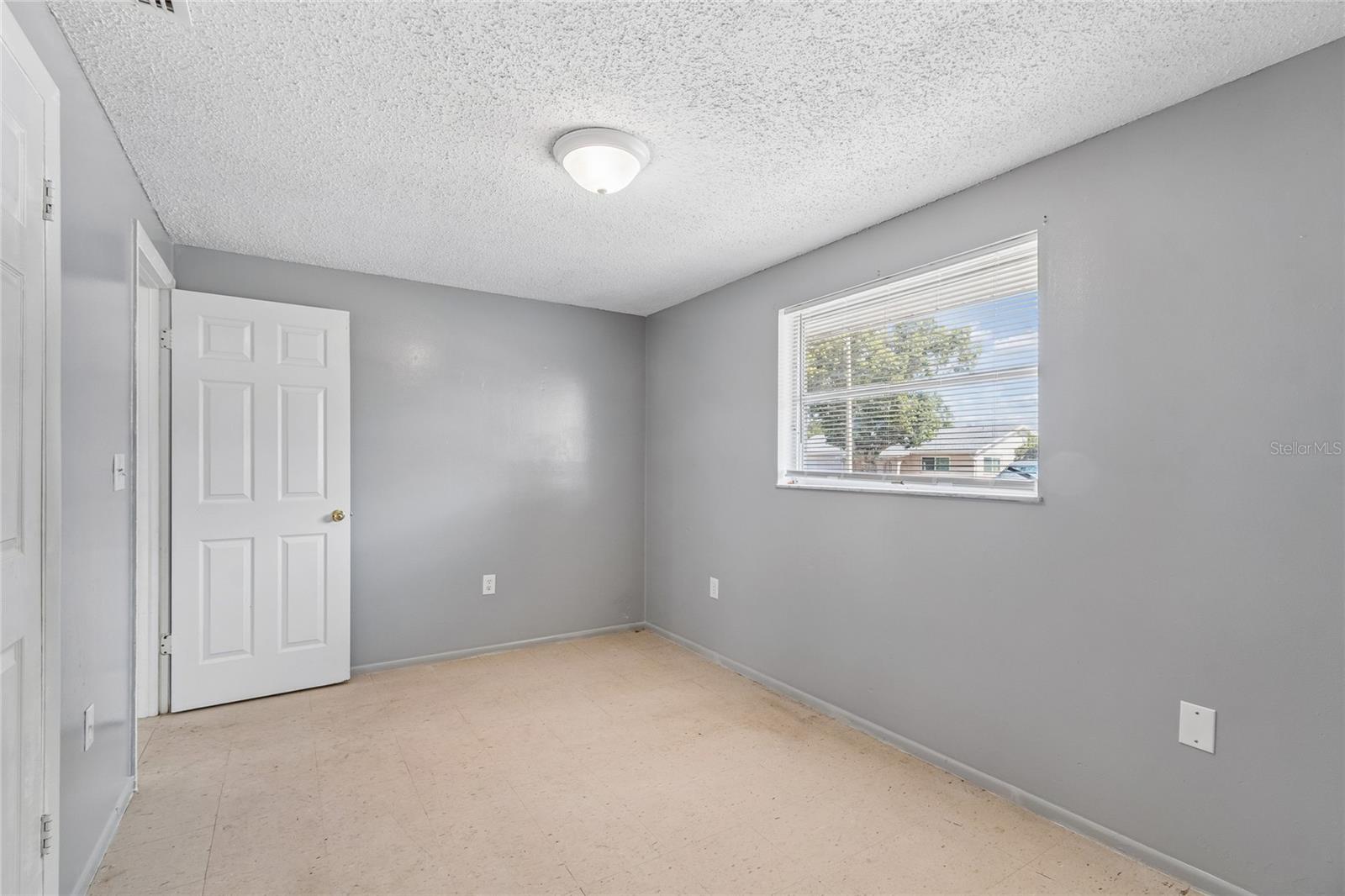 HILLANDALE - Residential