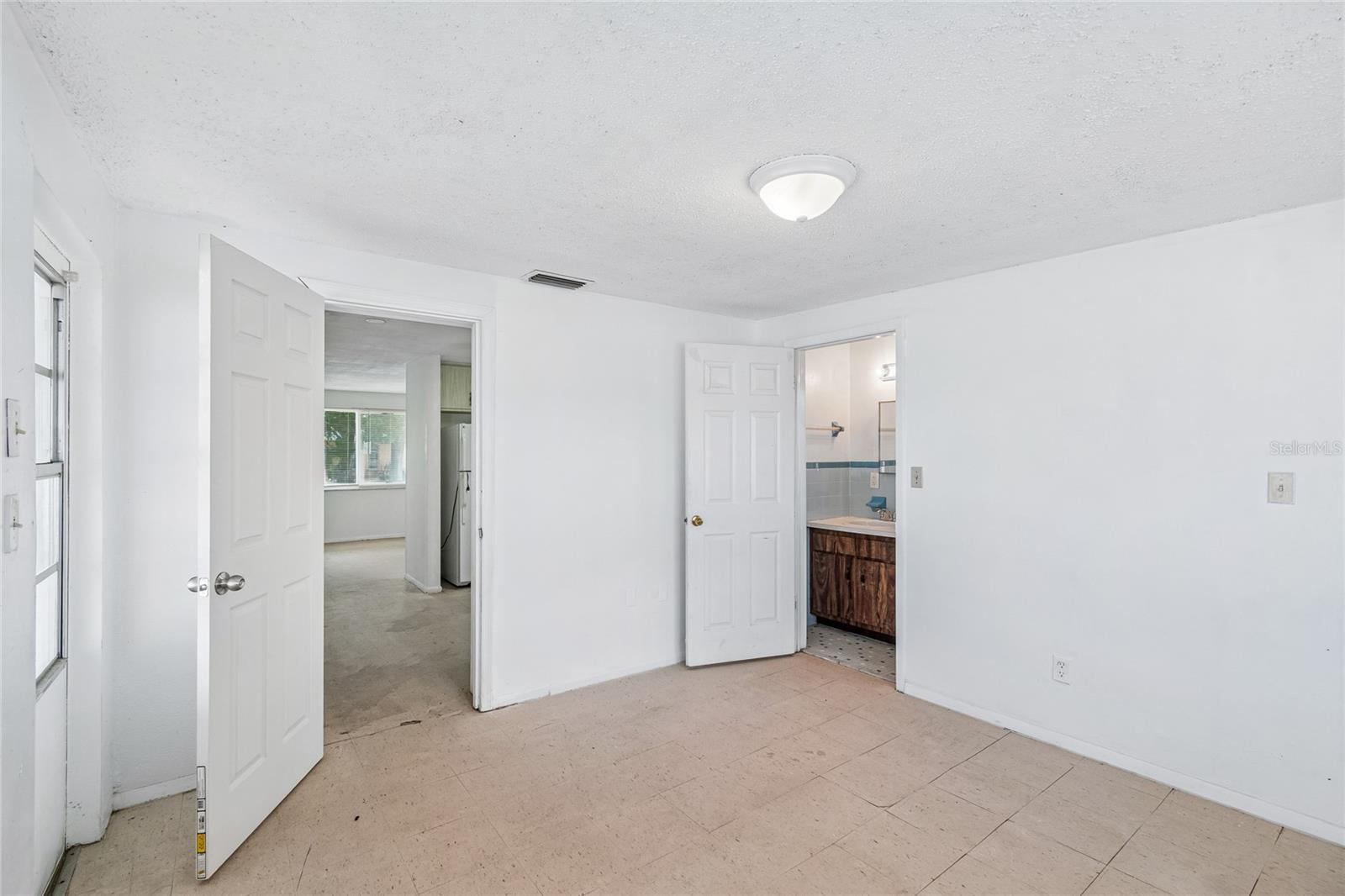 HILLANDALE - Residential