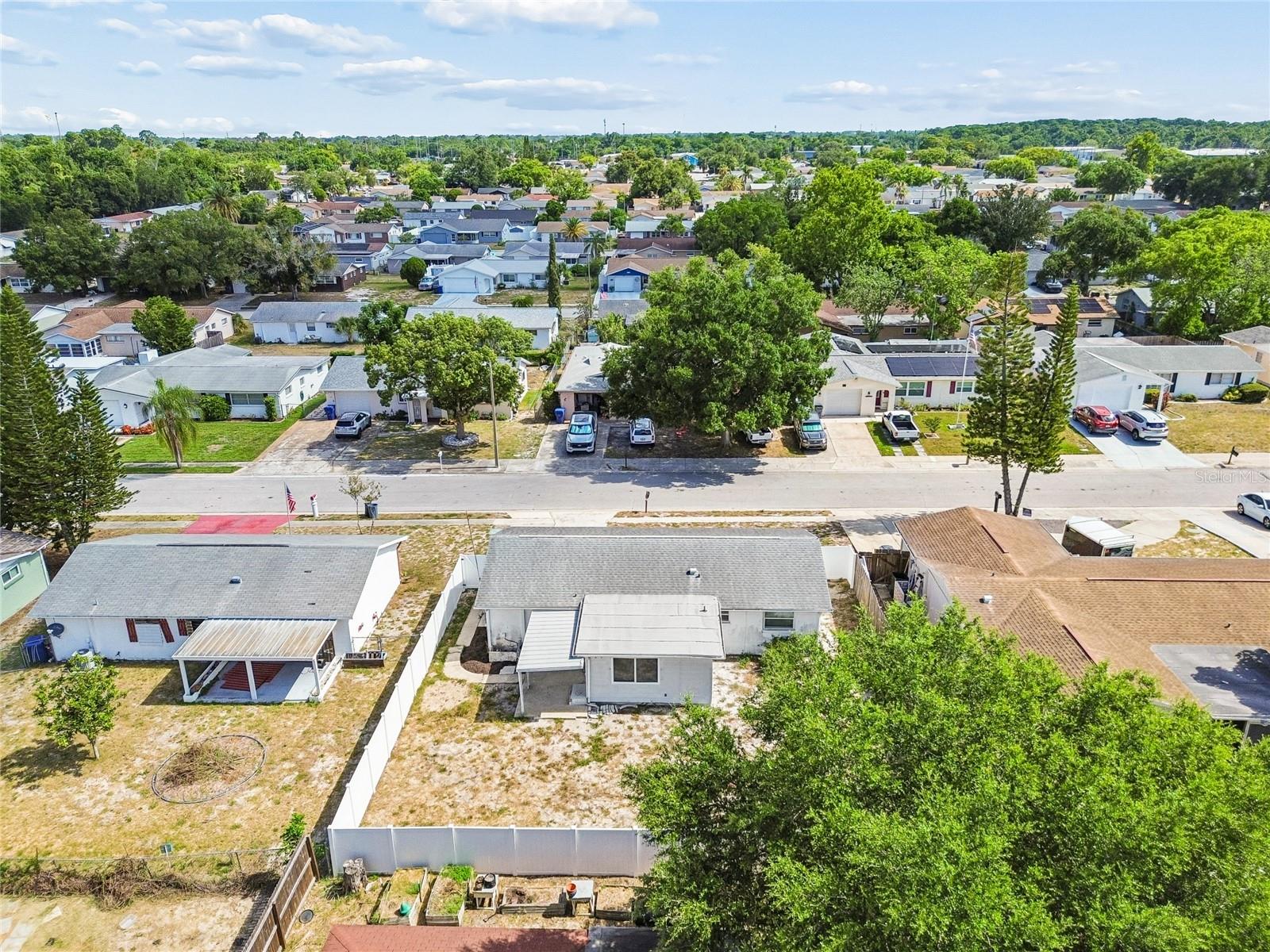 HILLANDALE - Residential