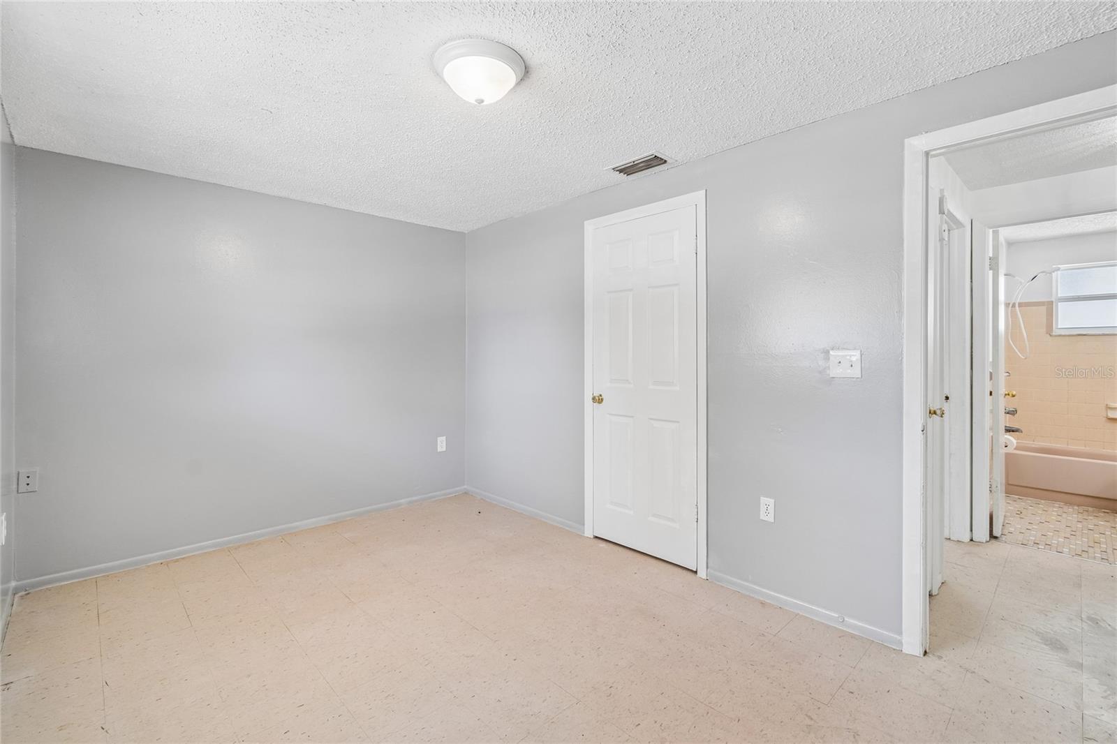 HILLANDALE - Residential