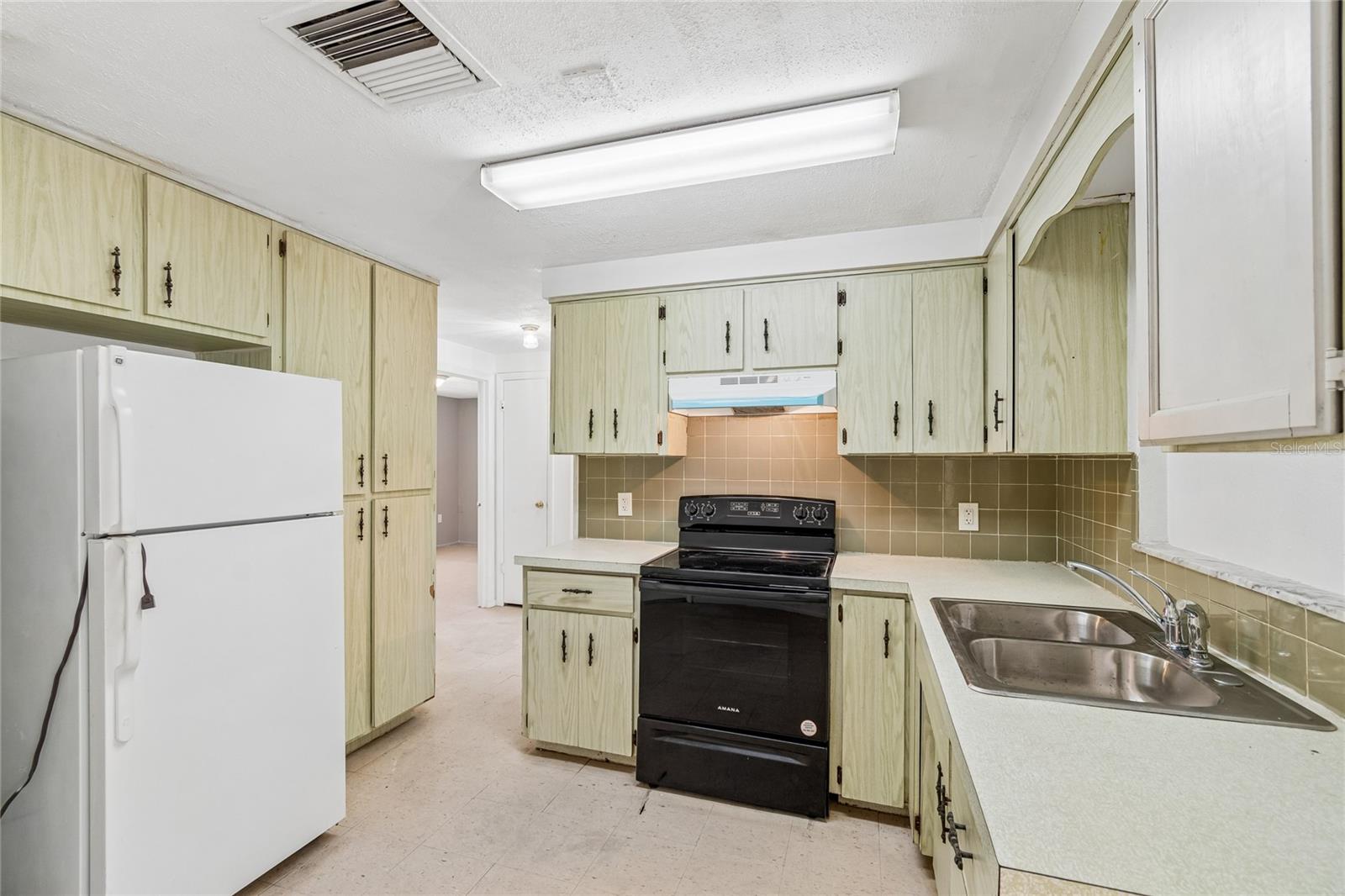 HILLANDALE - Residential