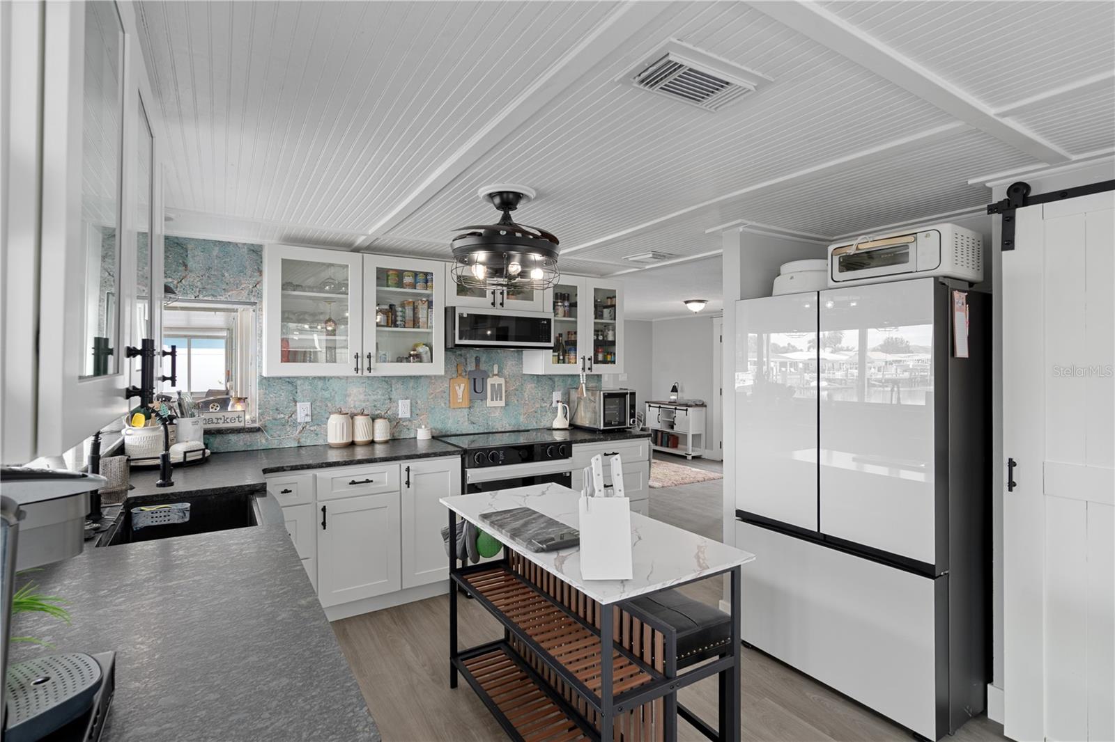 FLOR A MAR - Residential