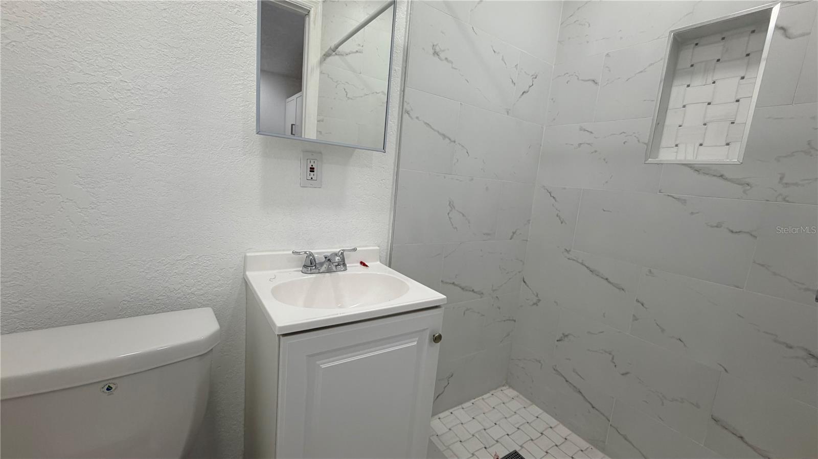 BRANDON-VALRICO HILLS ESTATES - Residential