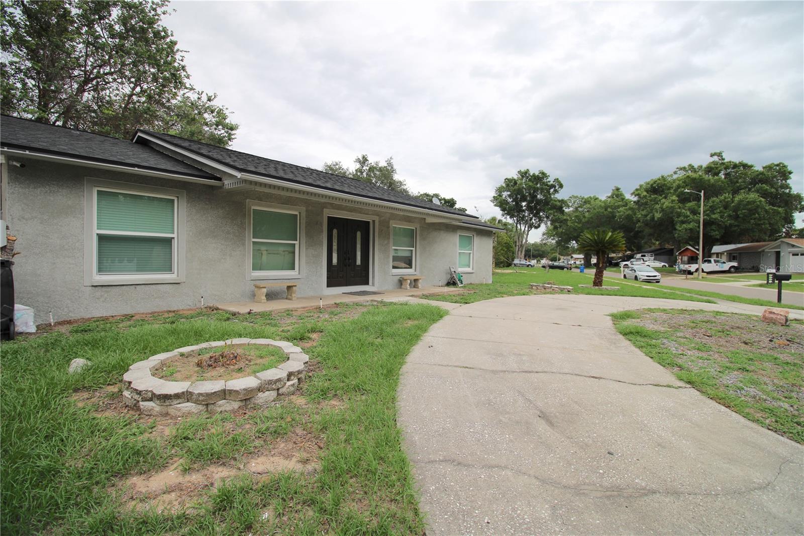 BRANDON-VALRICO HILLS ESTATES - Residential