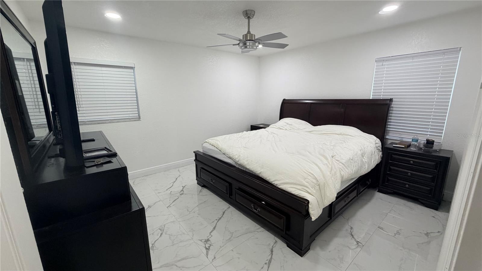 BRANDON-VALRICO HILLS ESTATES - Residential