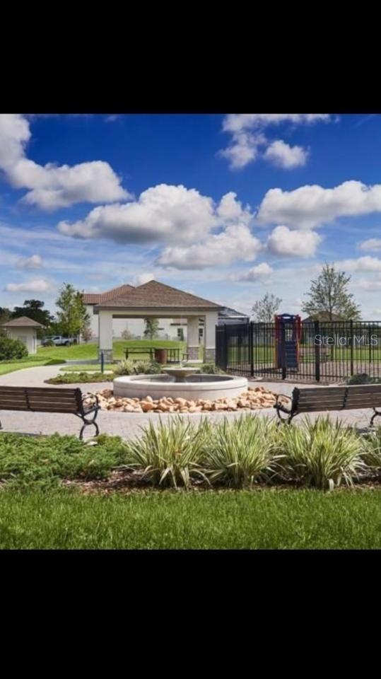 LAKE PRESERVE-PH 1 - Residential Lease