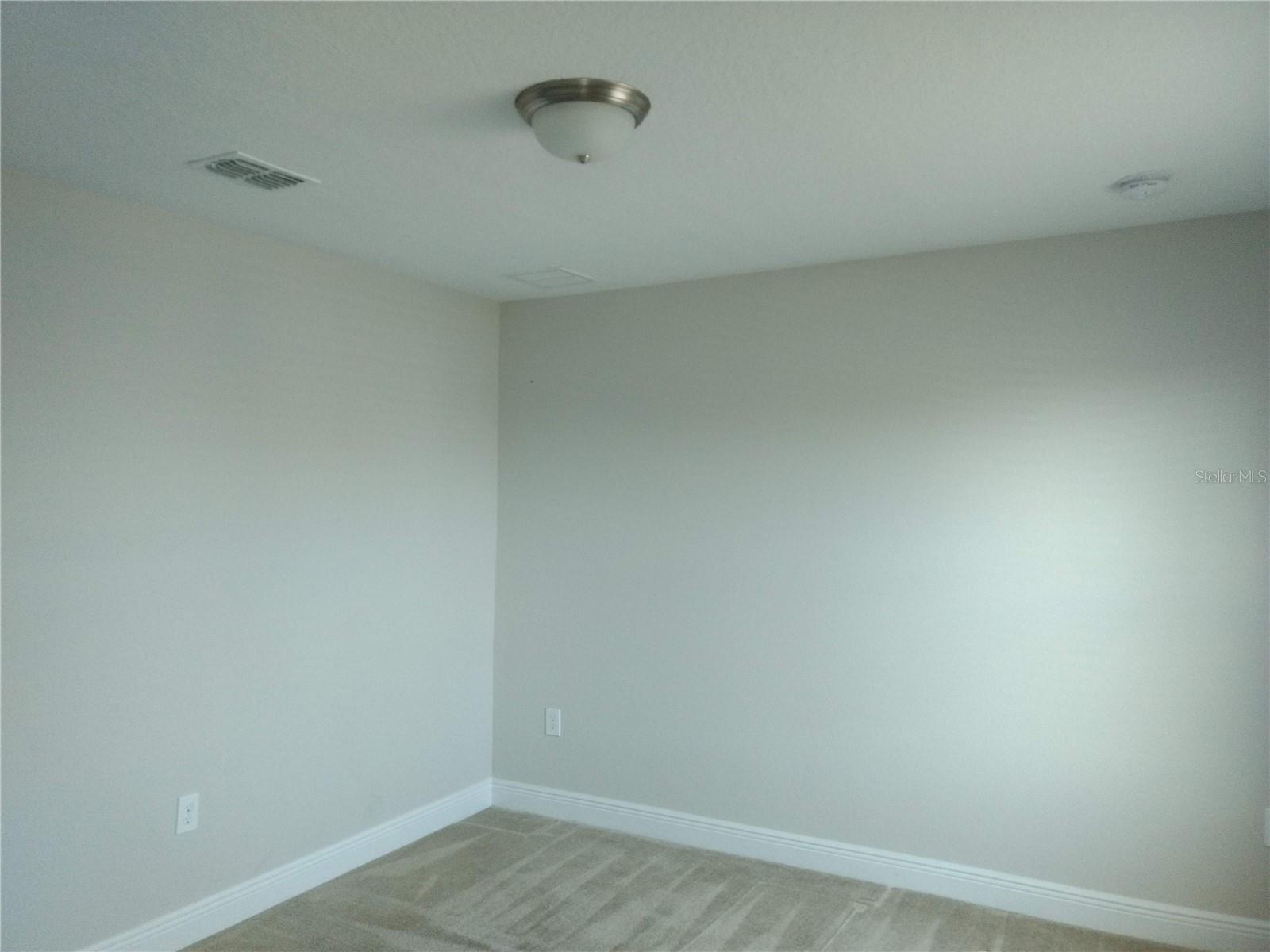LAKE PRESERVE-PH 1 - Residential Lease
