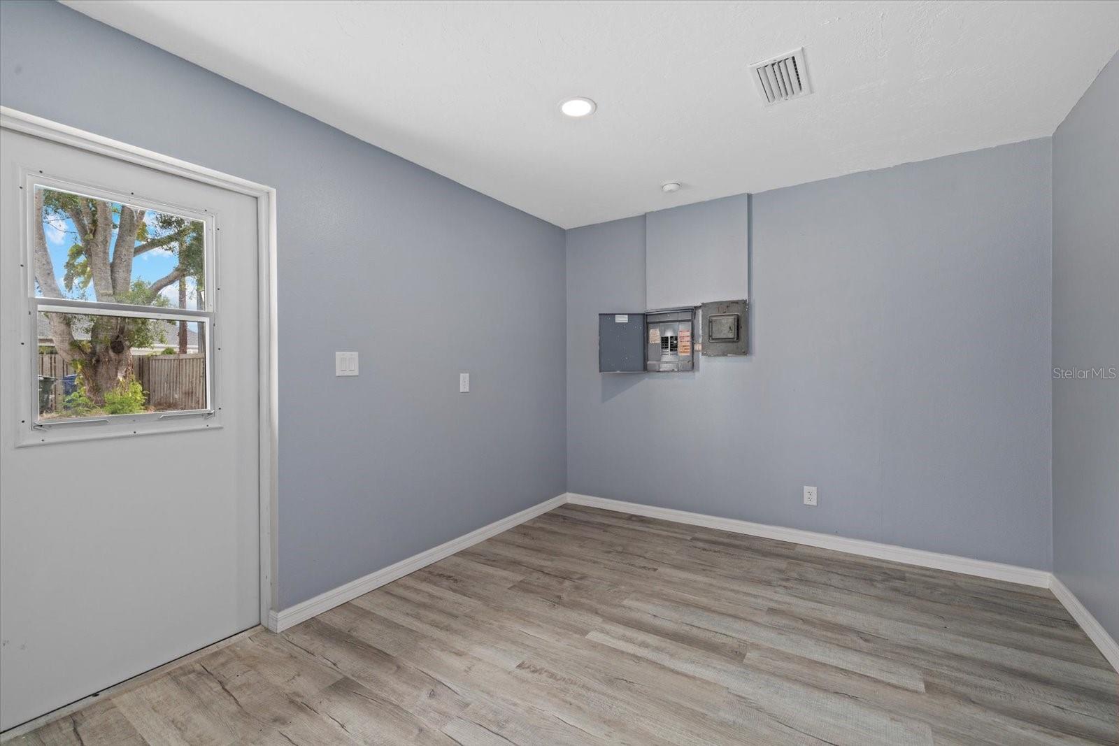 SARASOTA VENICE CO 09 37 18 - Residential