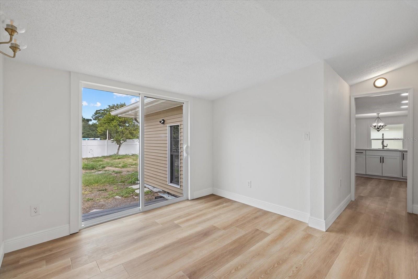 SARASOTA VENICE CO 09 37 18 - Residential