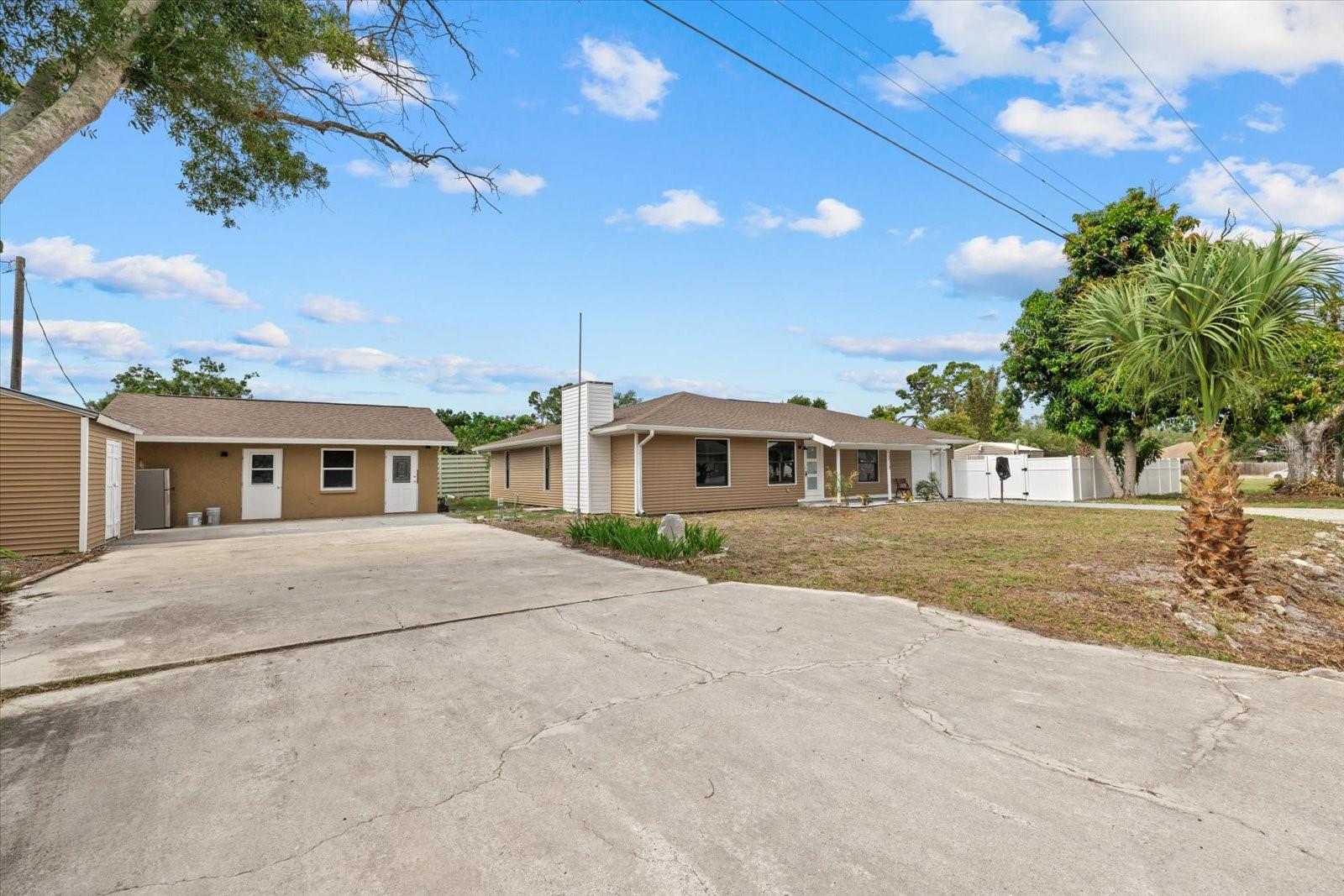 SARASOTA VENICE CO 09 37 18 - Residential