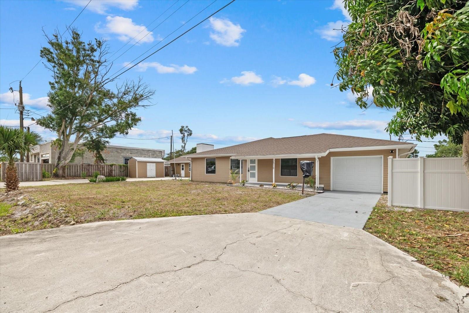 SARASOTA VENICE CO 09 37 18 - Residential