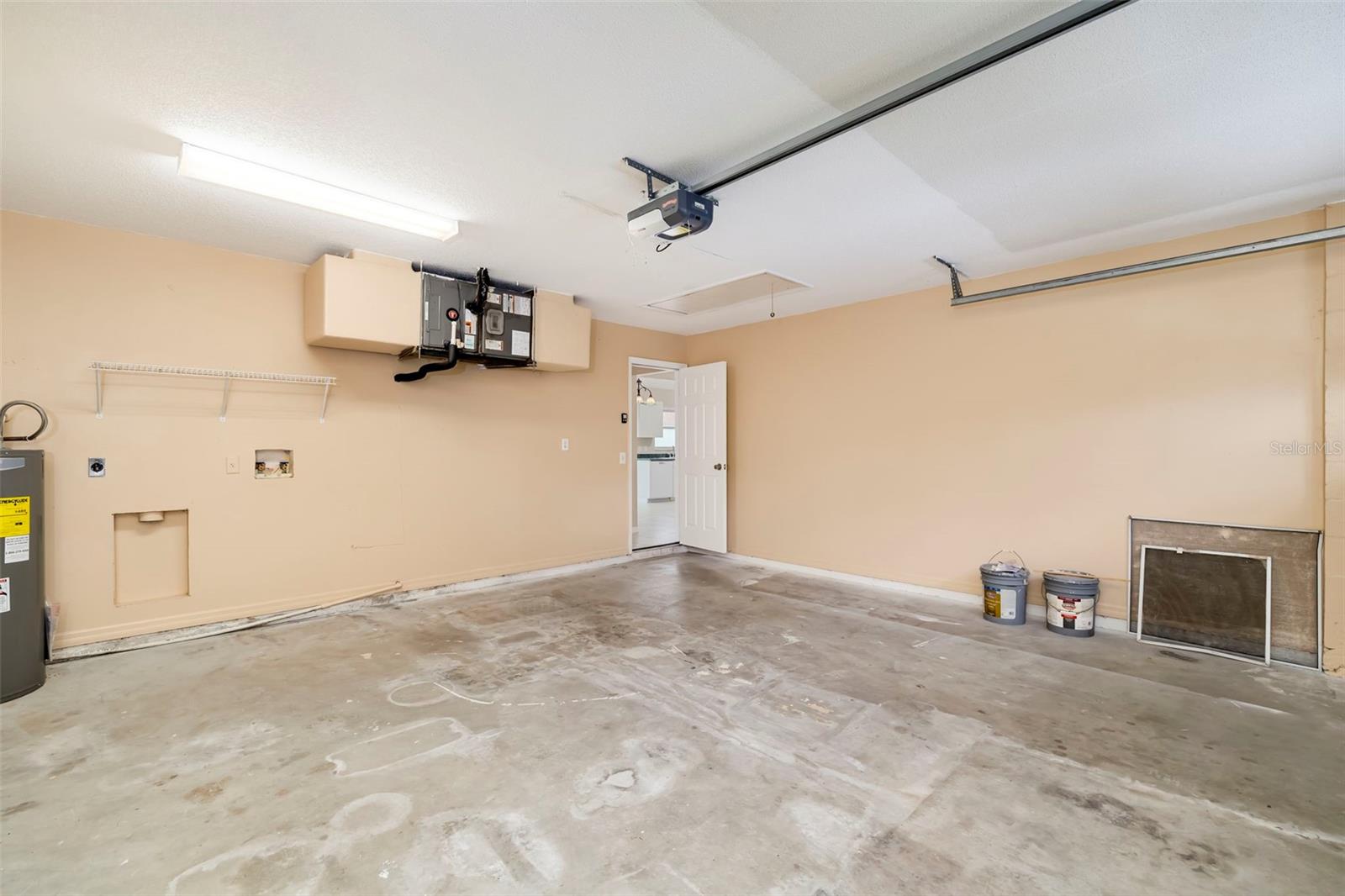 DE SOTO LAKES - Residential