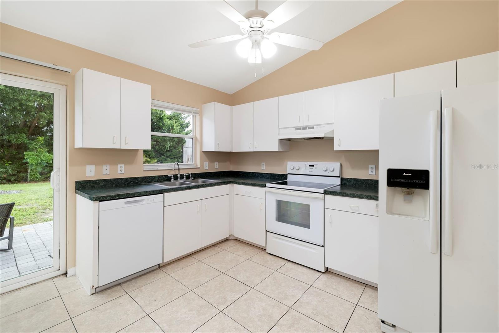 DE SOTO LAKES - Residential