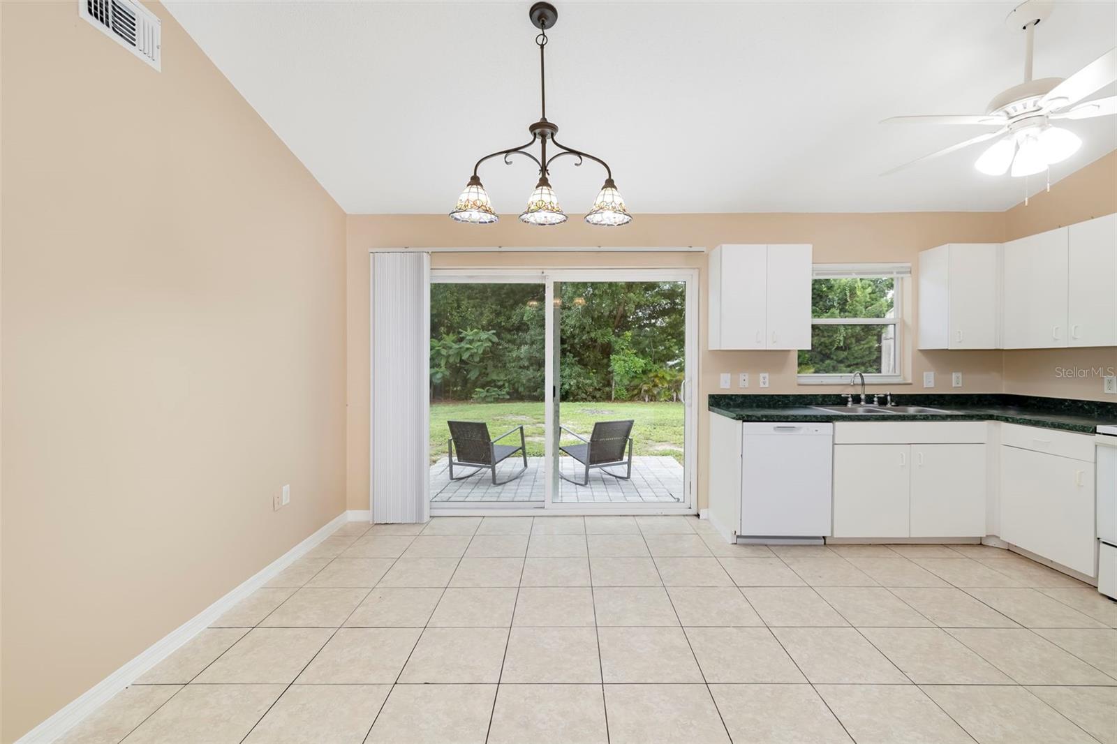 DE SOTO LAKES - Residential