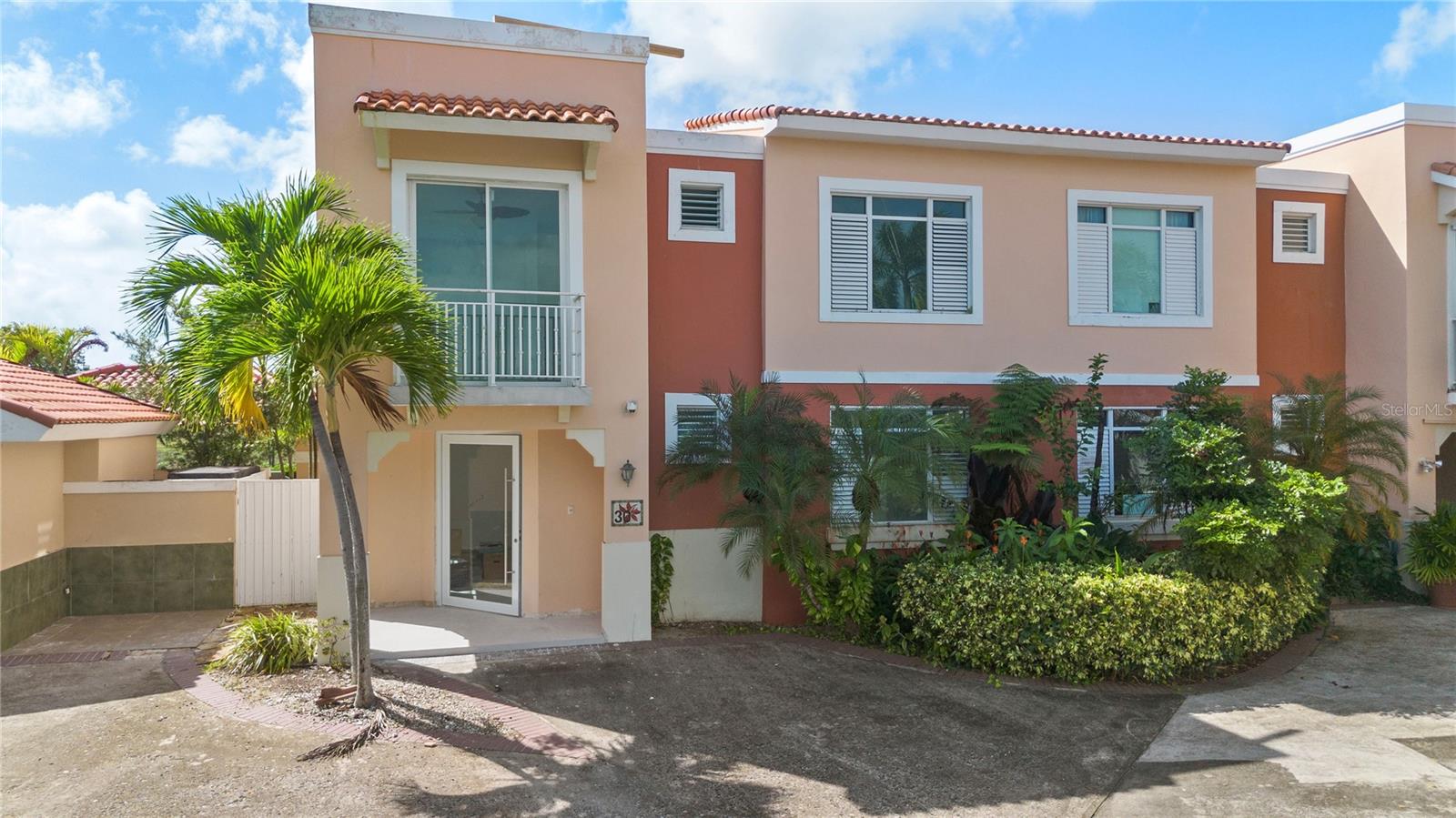 FLAMBOYAN GREENS - Residential