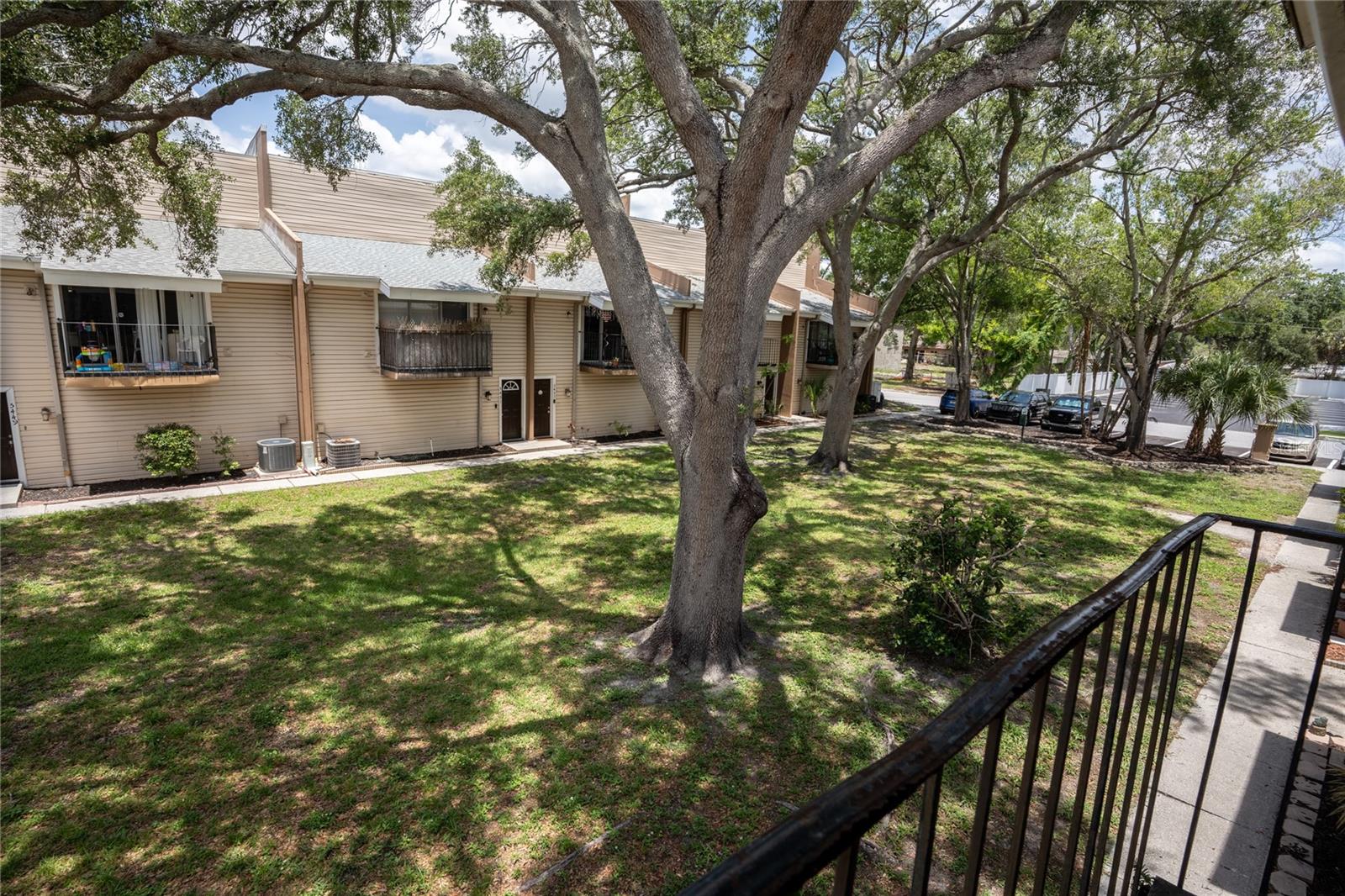 SWEETWATER TWNHM CONDO PH3 - Residential