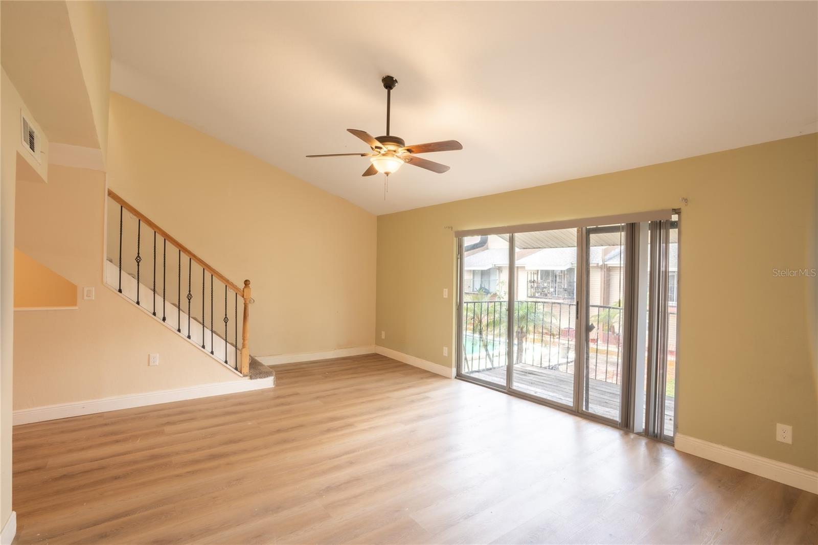 SWEETWATER TWNHM CONDO PH3 - Residential