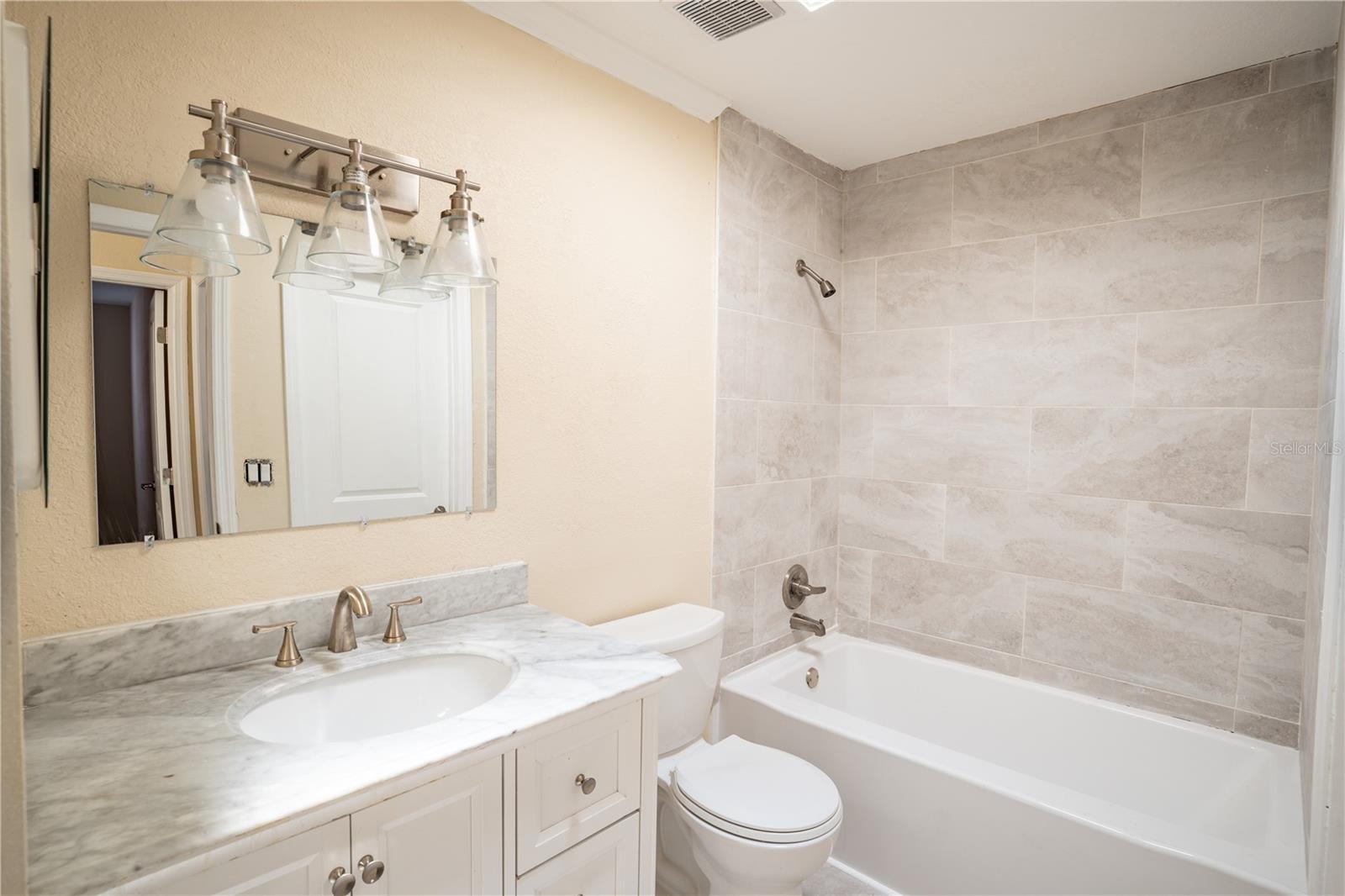 SWEETWATER TWNHM CONDO PH3 - Residential