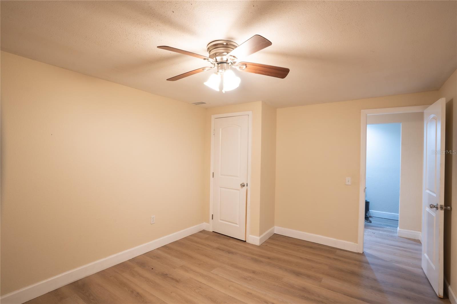 SWEETWATER TWNHM CONDO PH3 - Residential