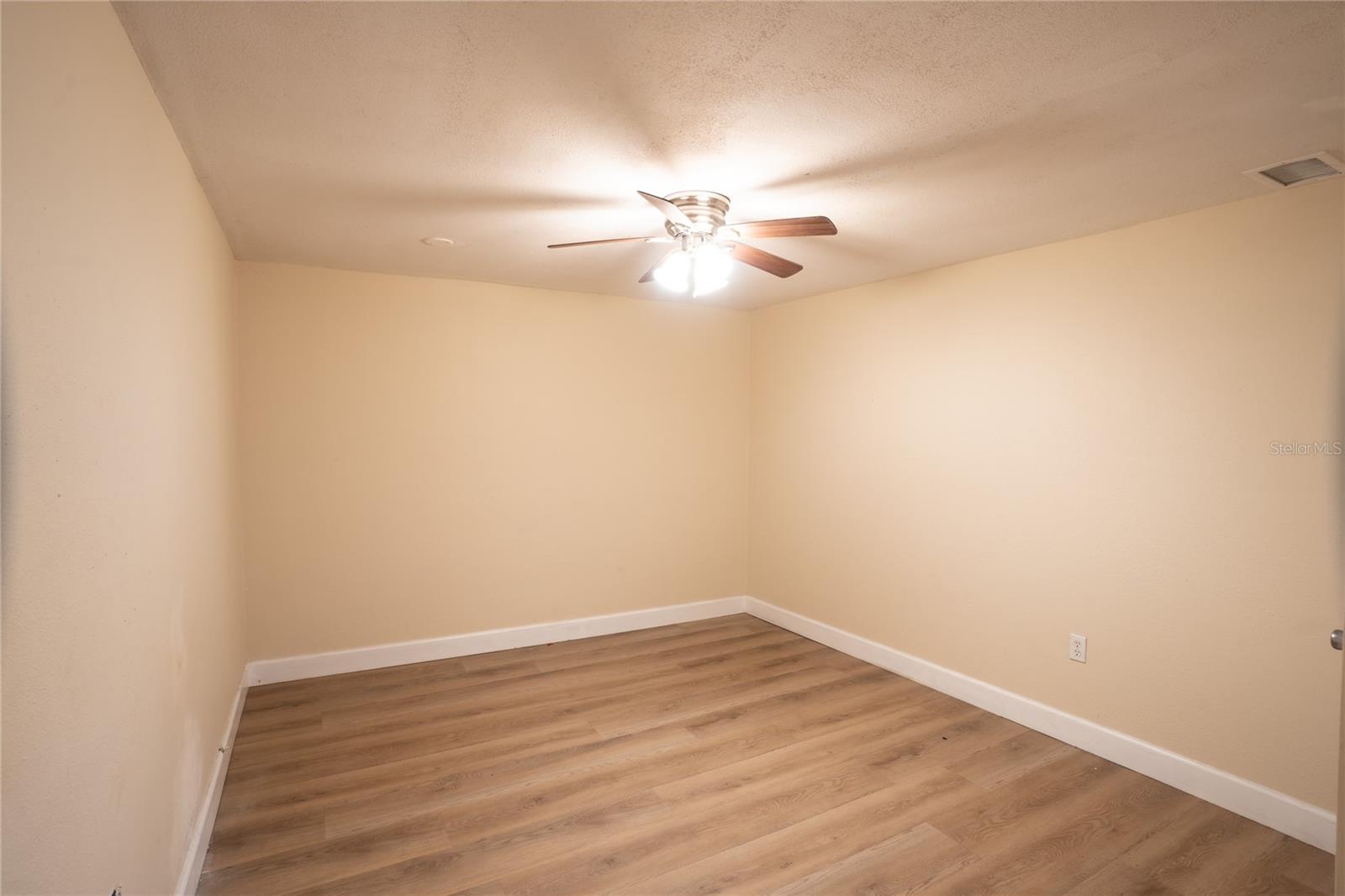 SWEETWATER TWNHM CONDO PH3 - Residential
