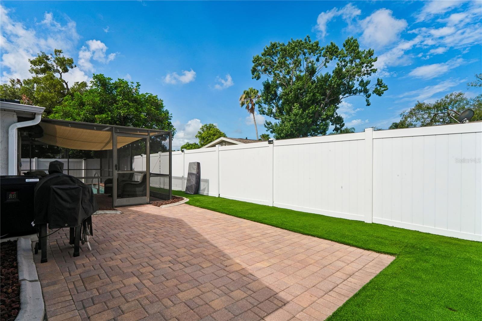 REGENCY PARK - Residential