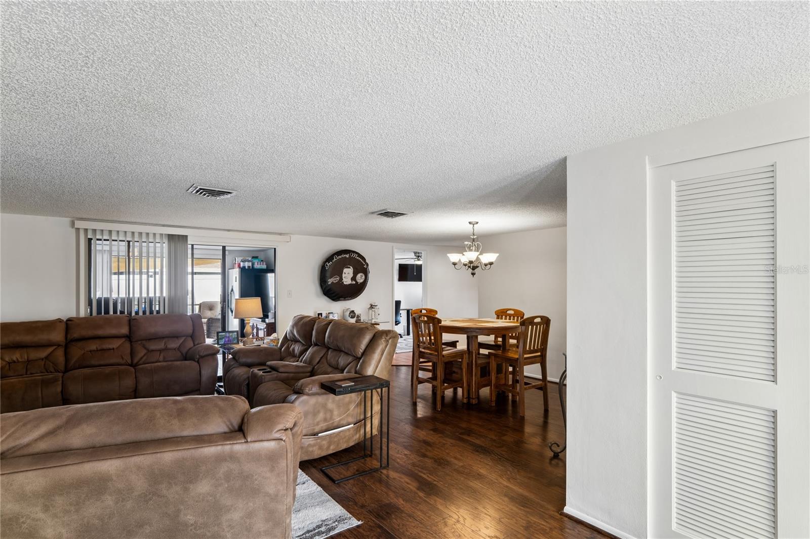 REGENCY PARK - Residential