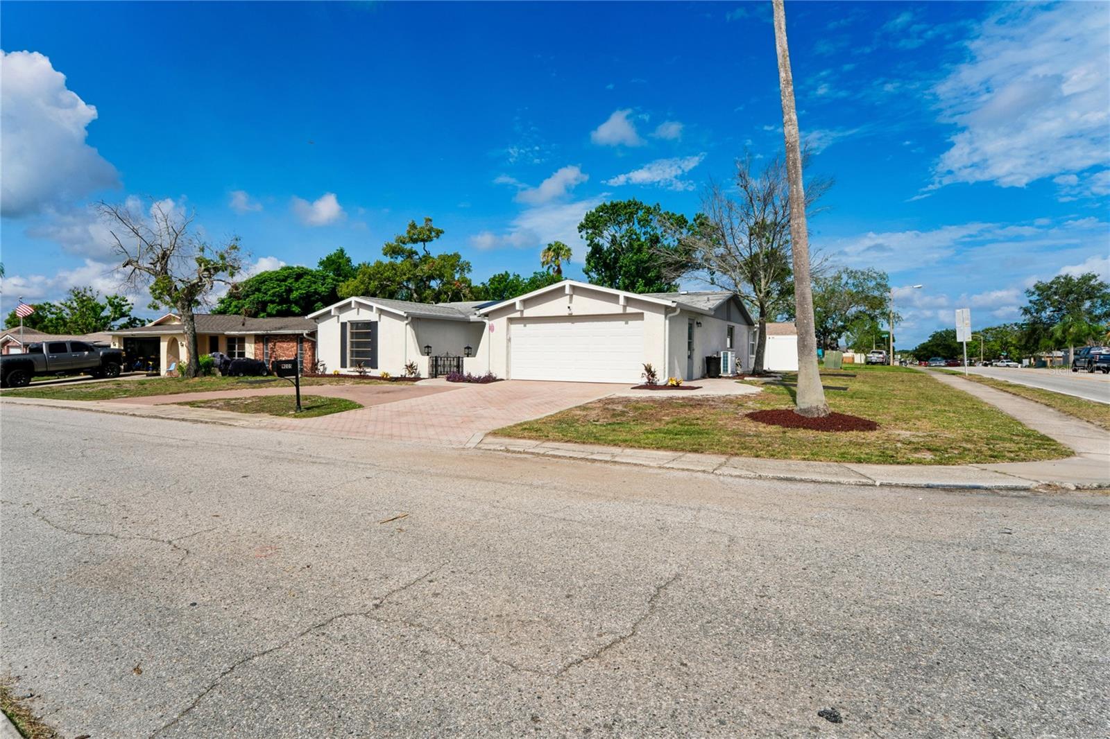 REGENCY PARK - Residential