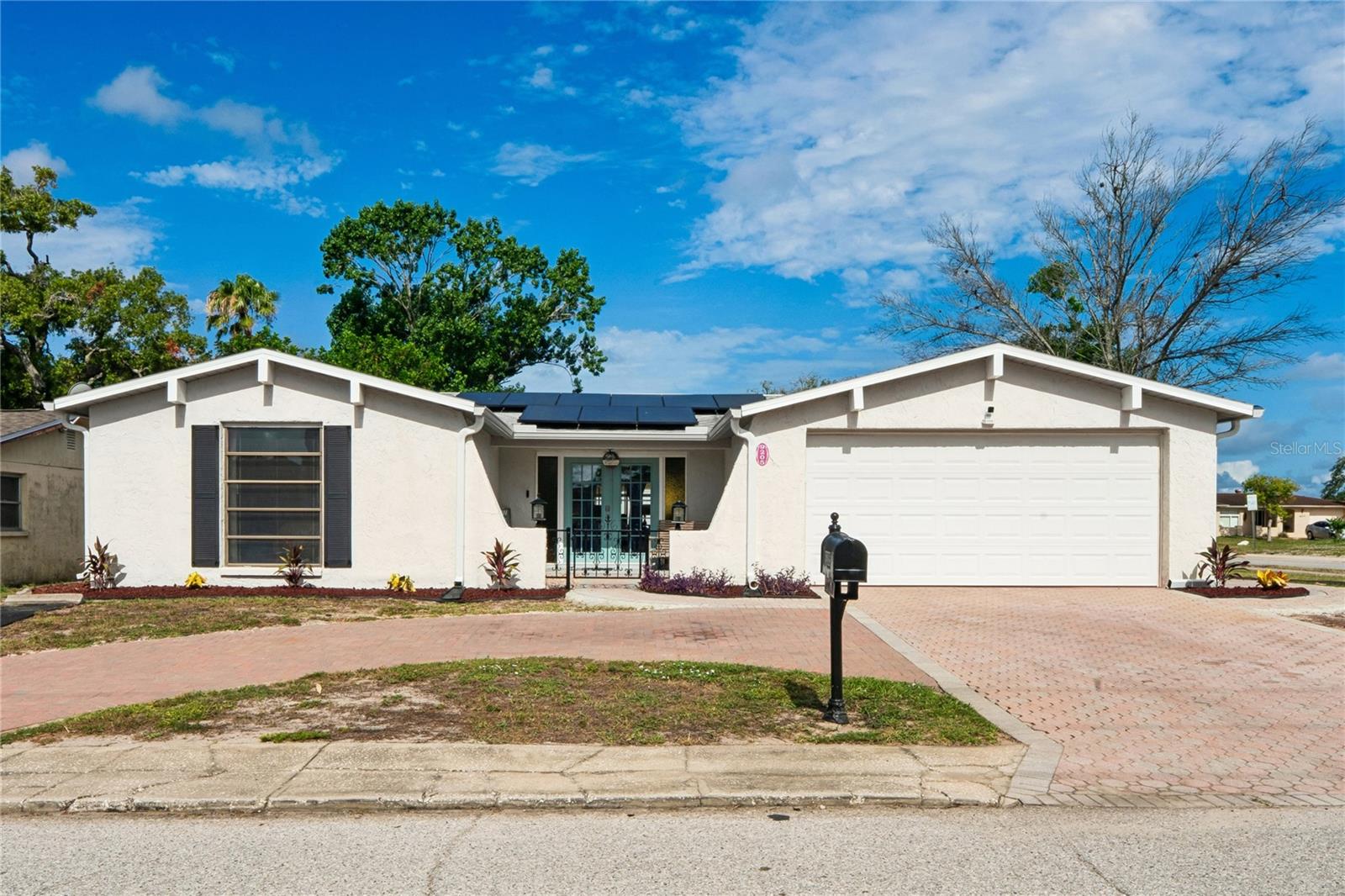 REGENCY PARK - Residential