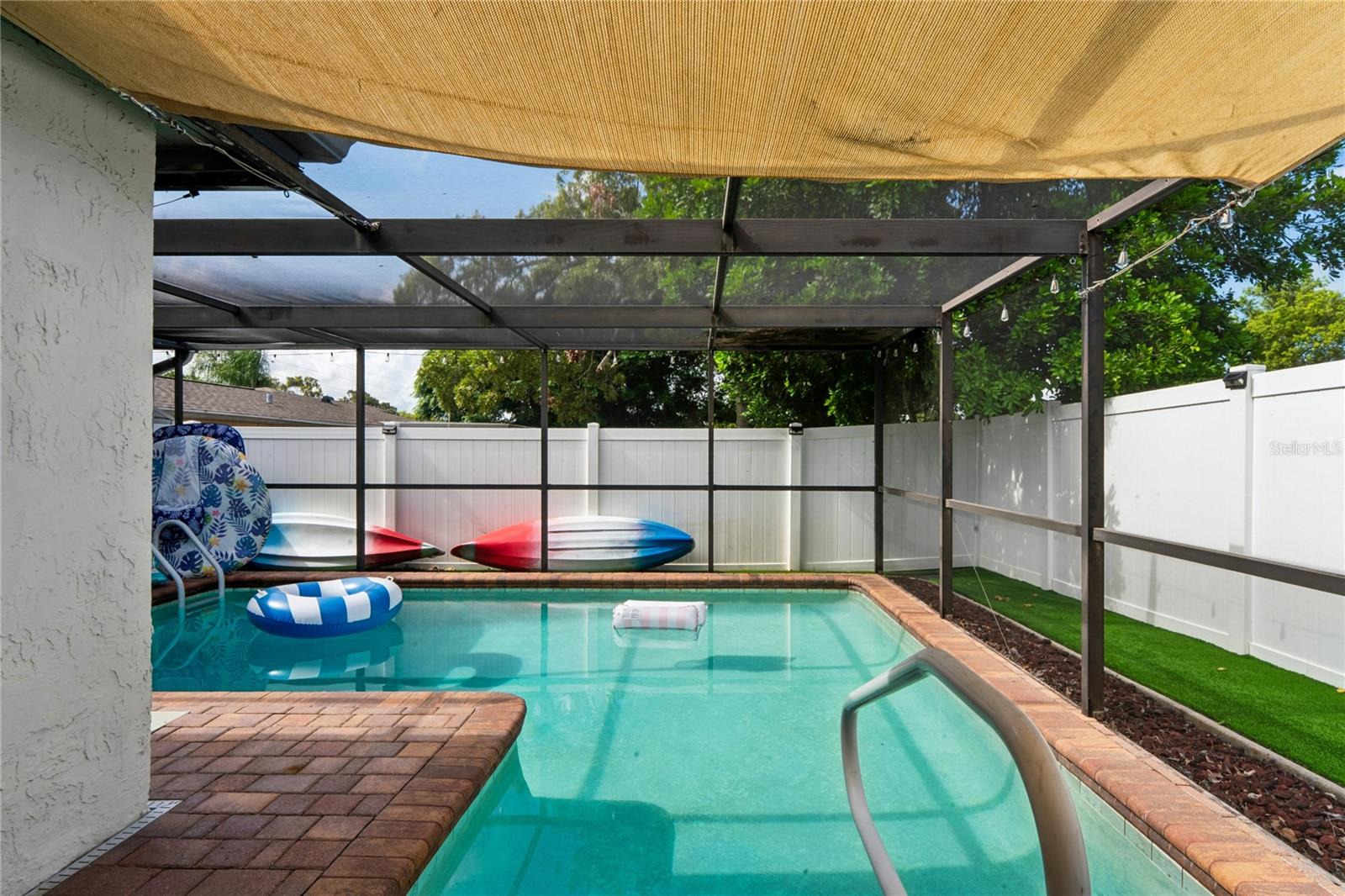 REGENCY PARK - Residential