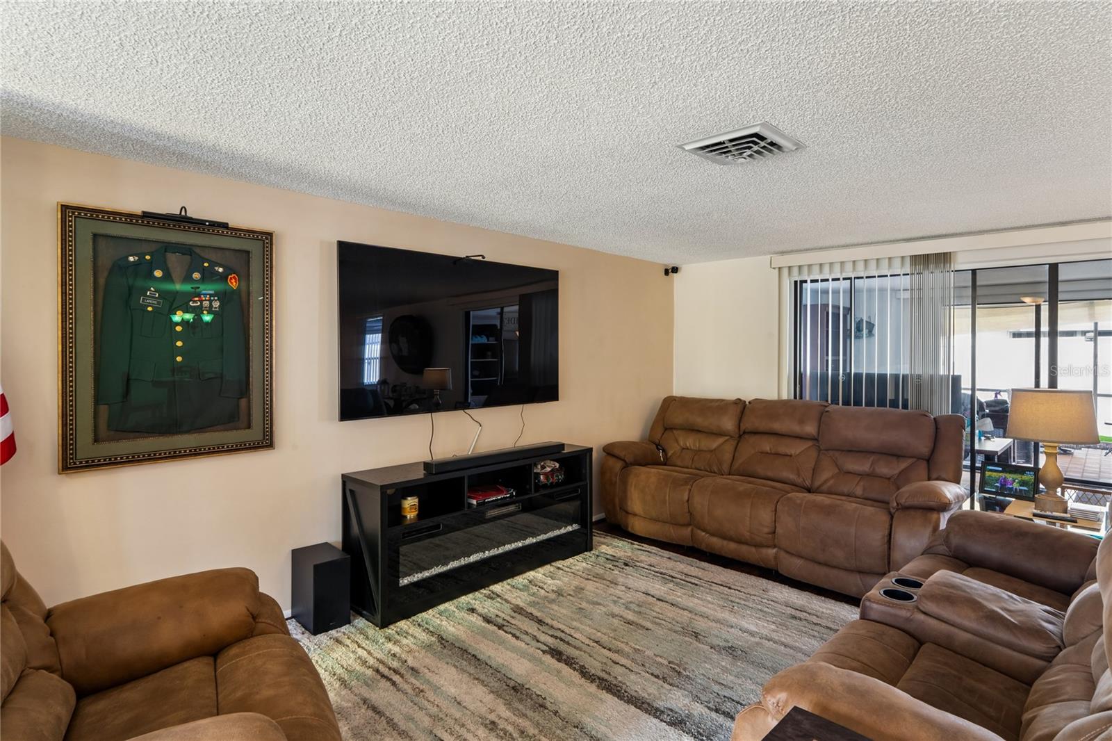 REGENCY PARK - Residential