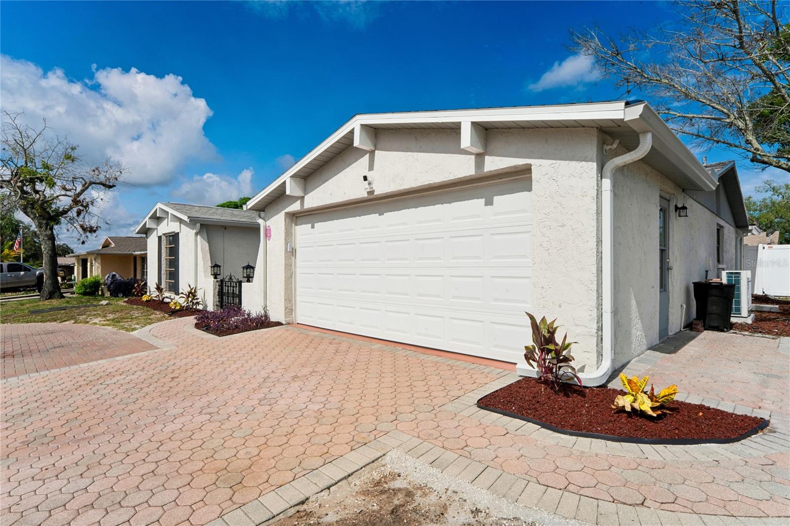 REGENCY PARK - Residential