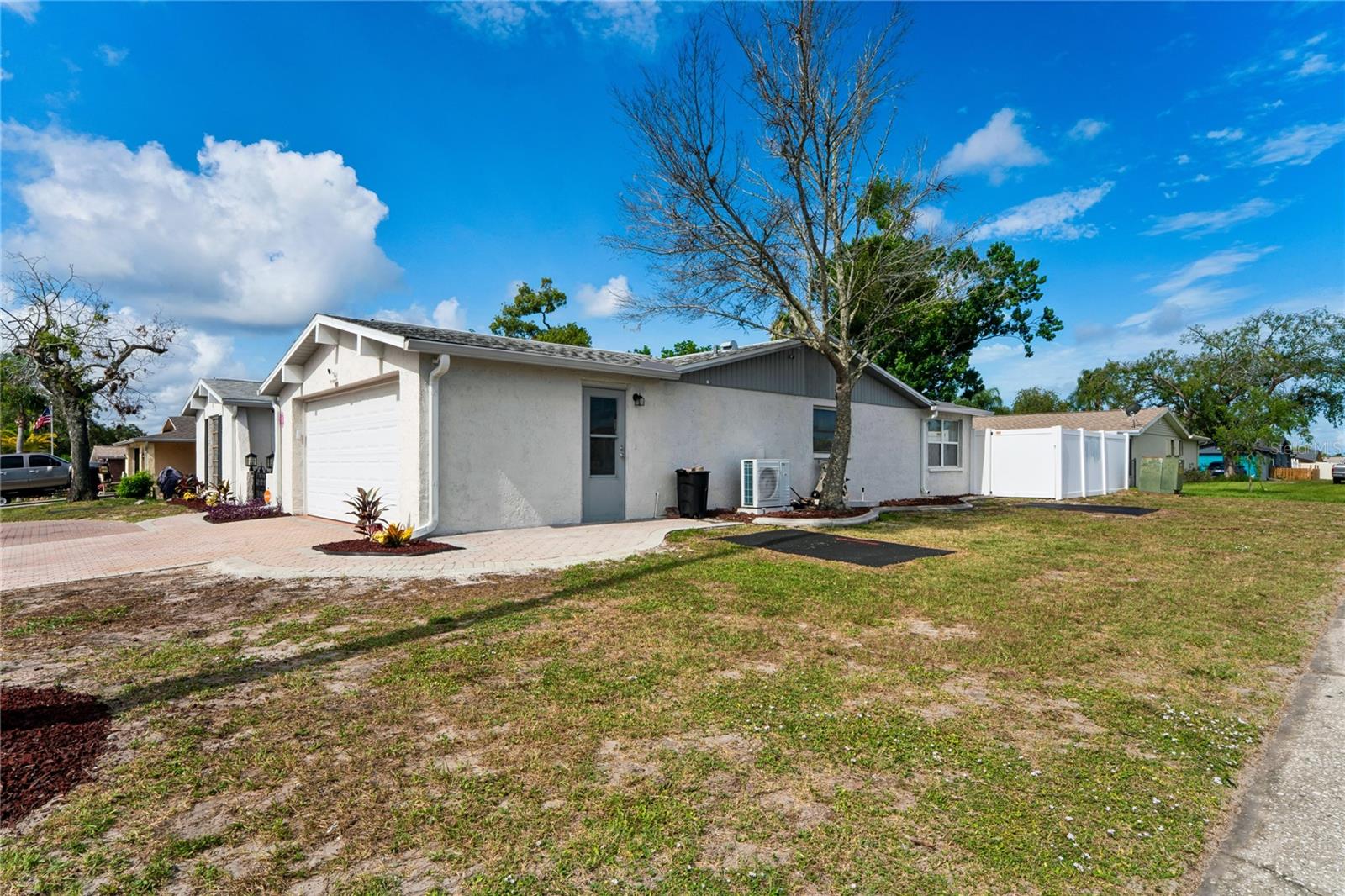 REGENCY PARK - Residential