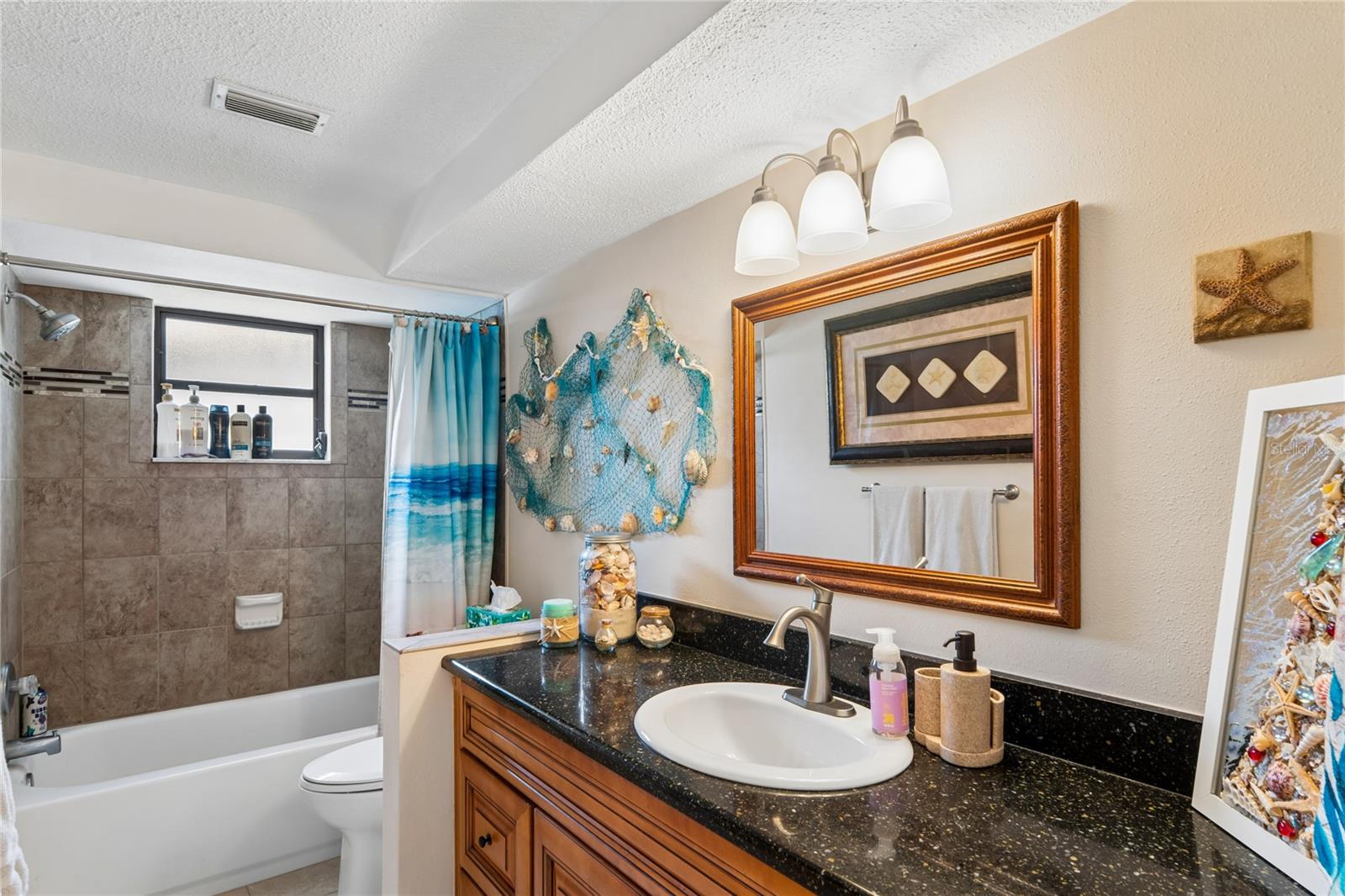 REGENCY PARK - Residential