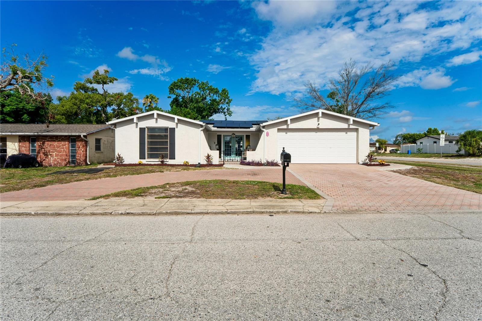 REGENCY PARK - Residential