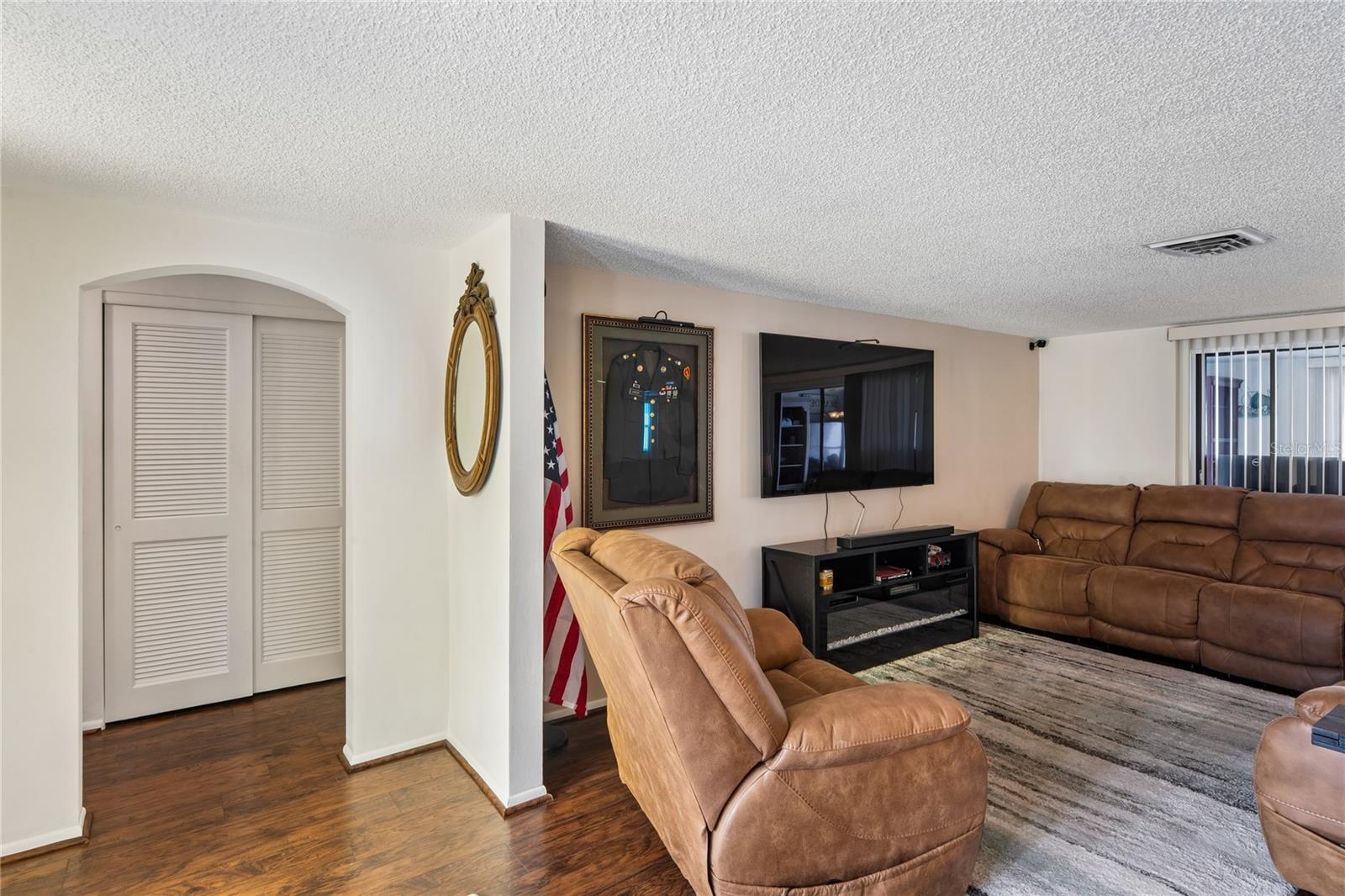 REGENCY PARK - Residential