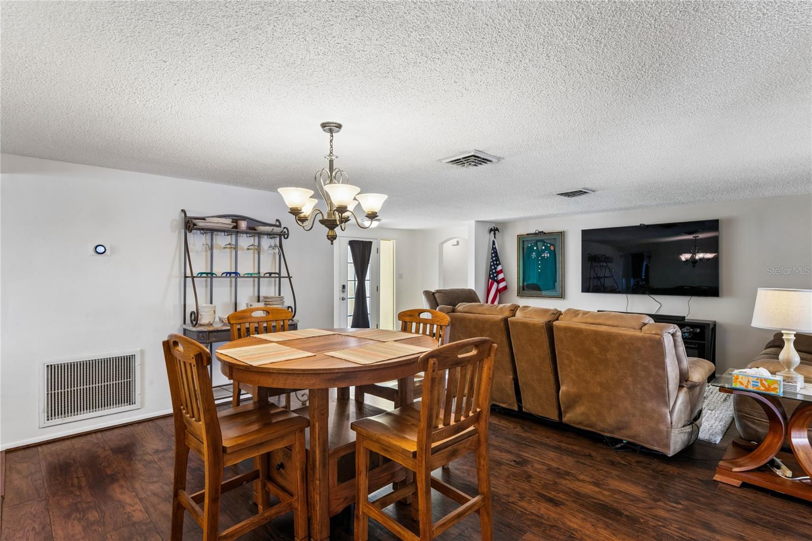 REGENCY PARK - Residential
