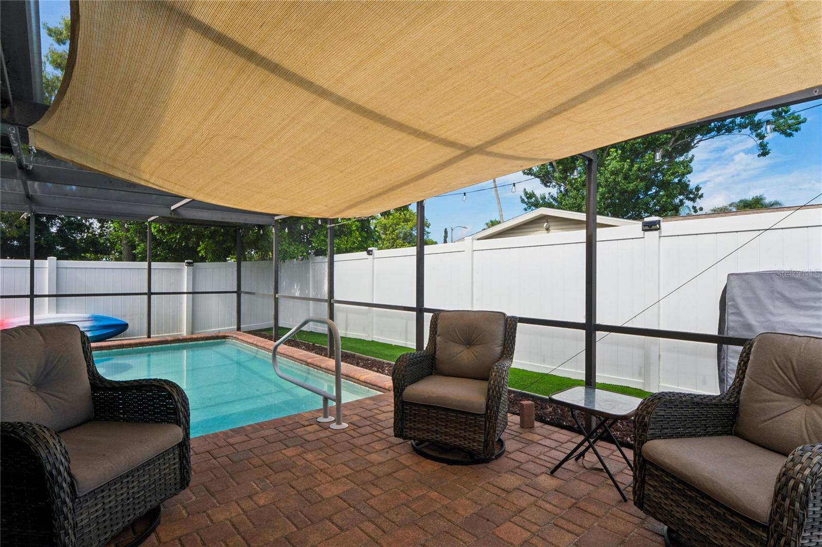 REGENCY PARK - Residential