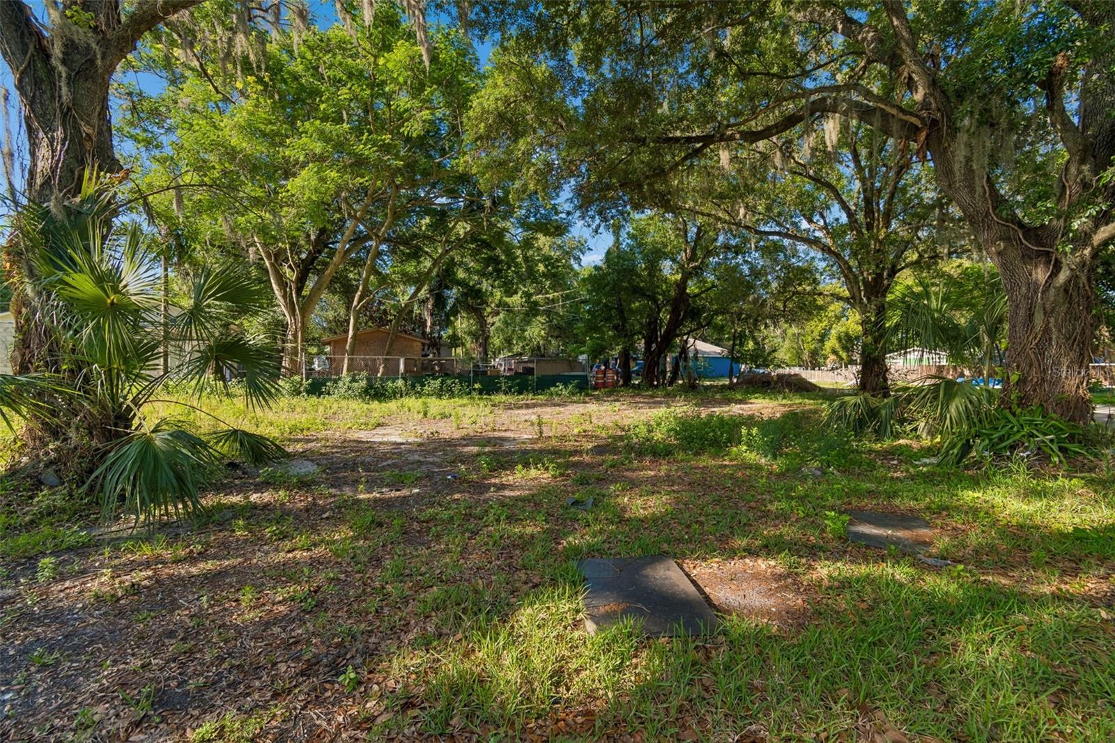 LINCOLN PARK HEIGHTS - Land