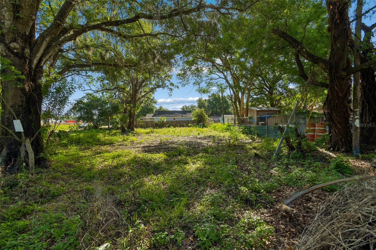 LINCOLN PARK HEIGHTS - Land
